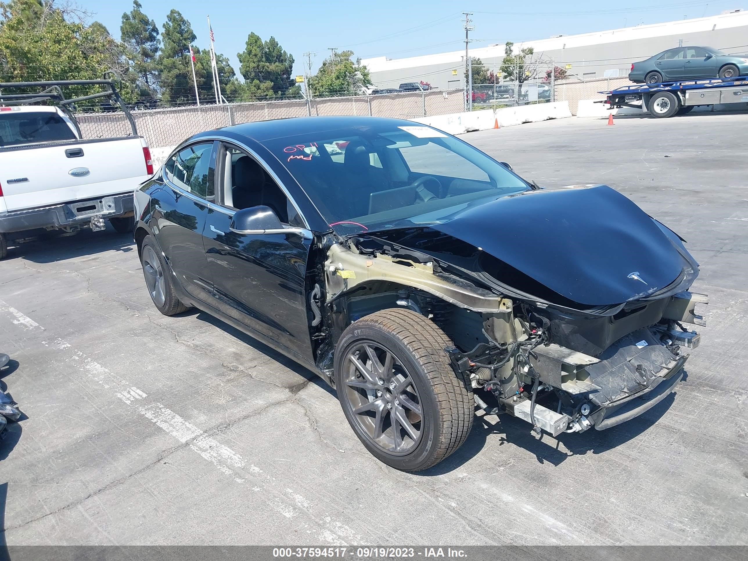 TESLA MODEL 3 2019 5yj3e1ea0kf415684