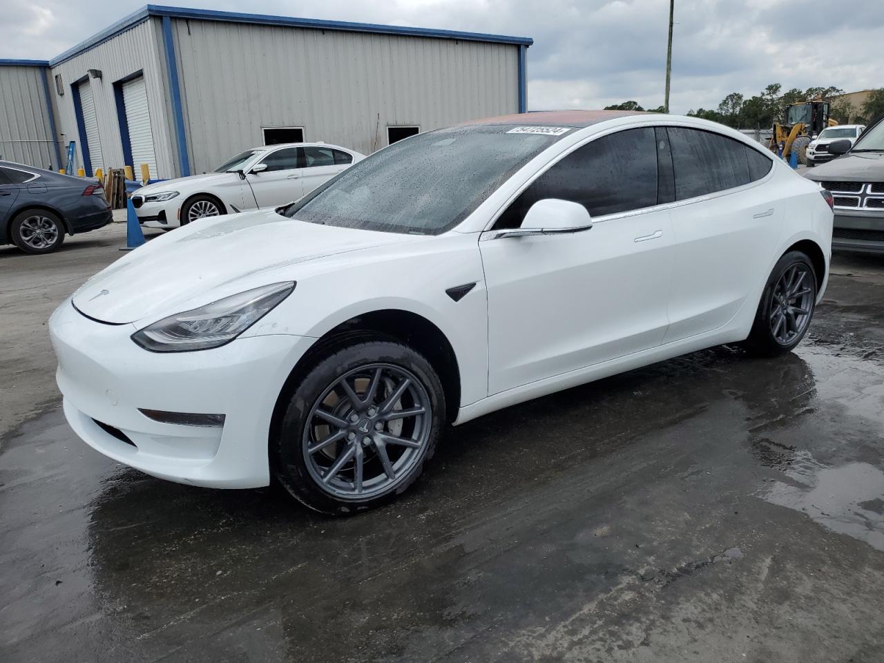 TESLA MODEL 3 2018 5yj3e1ea2jf010635