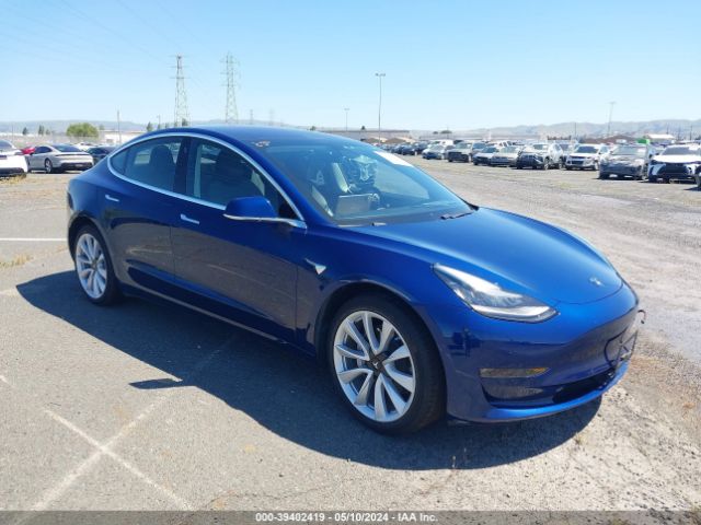 TESLA MODEL 3 2018 5yj3e1ea2jf011137