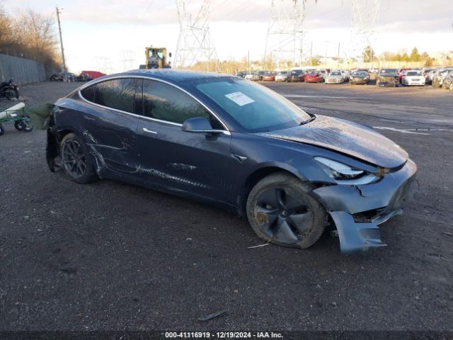 TESLA MODEL 3 2018 5yj3e1ea2jf028231