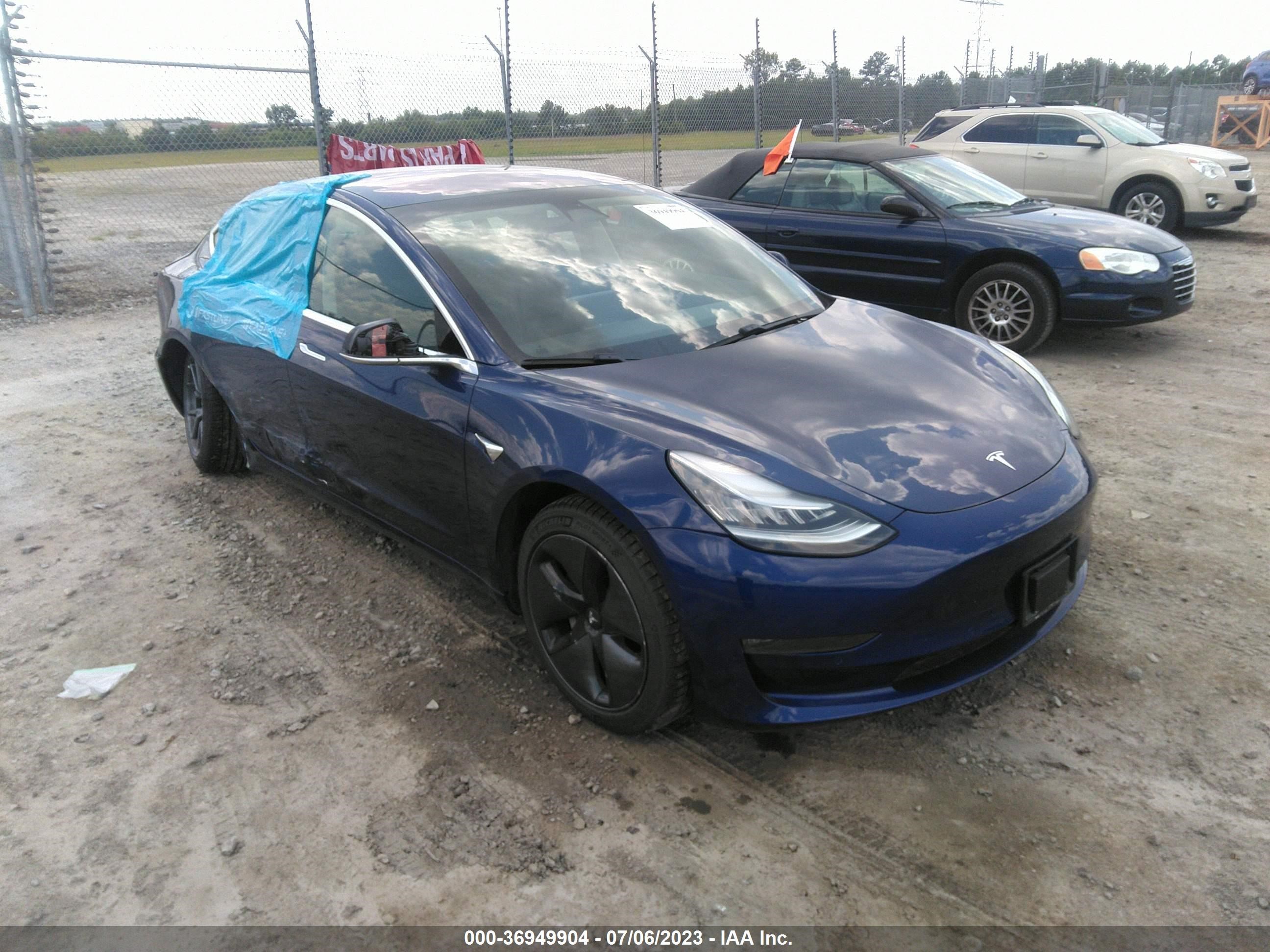 TESLA MODEL 3 2018 5yj3e1ea2jf102408