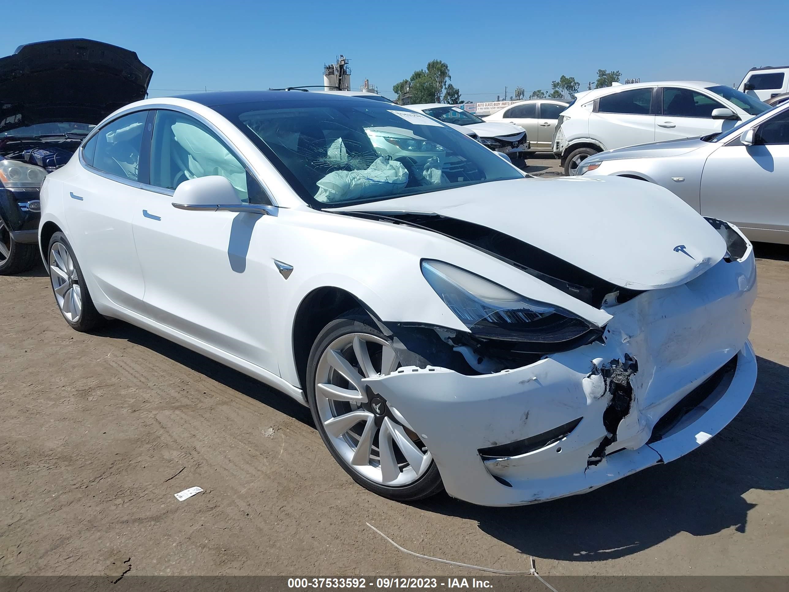 TESLA MODEL 3 2018 5yj3e1ea2jf164729