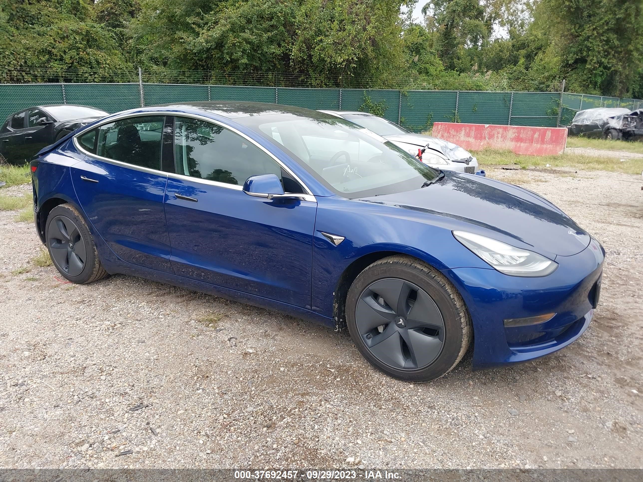 TESLA MODEL 3 2020 5yj3e1ea2lf736885