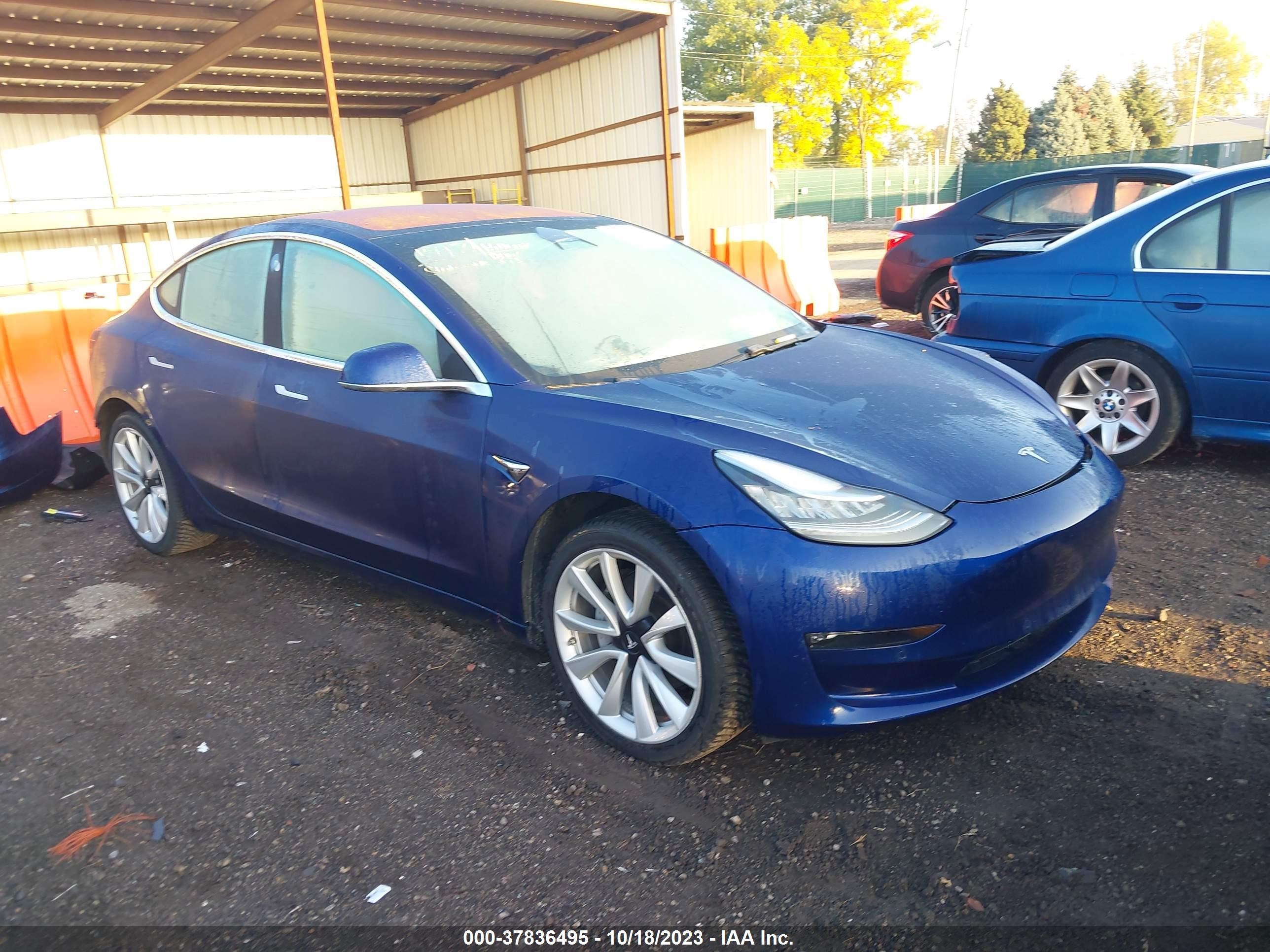 TESLA MODEL 3 2018 5yj3e1ea3jf004701