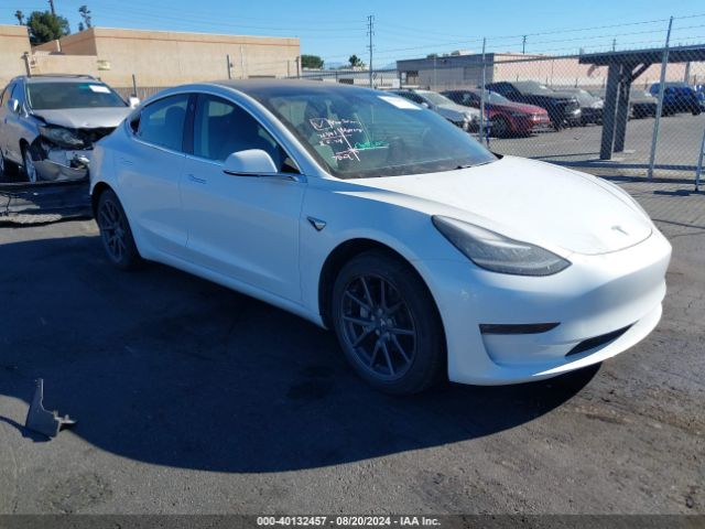 TESLA MODEL 3 2018 5yj3e1ea3jf098711