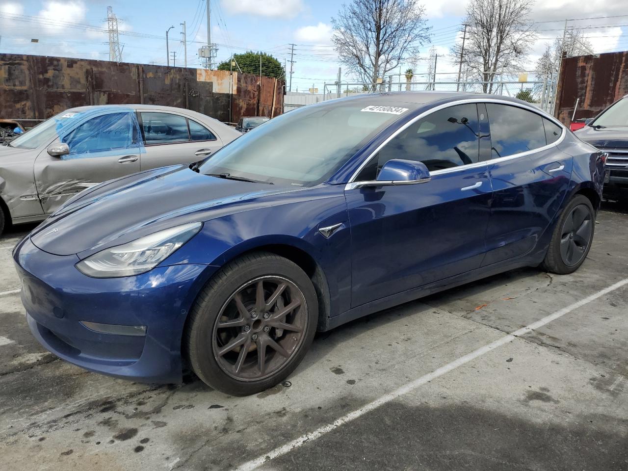 TESLA MODEL 3 2018 5yj3e1ea3jf124756