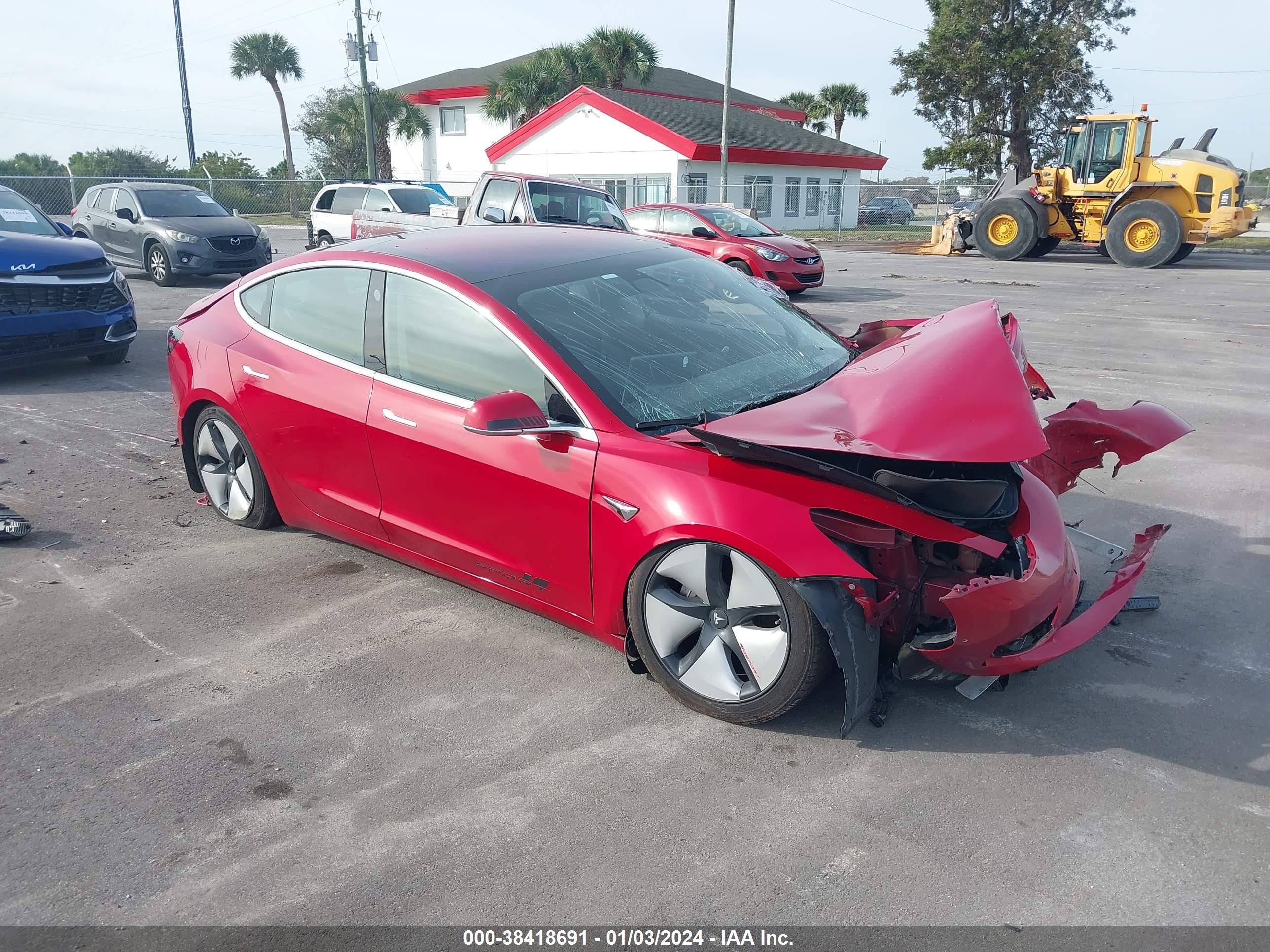 TESLA MODEL 3 2018 5yj3e1ea4jf008899