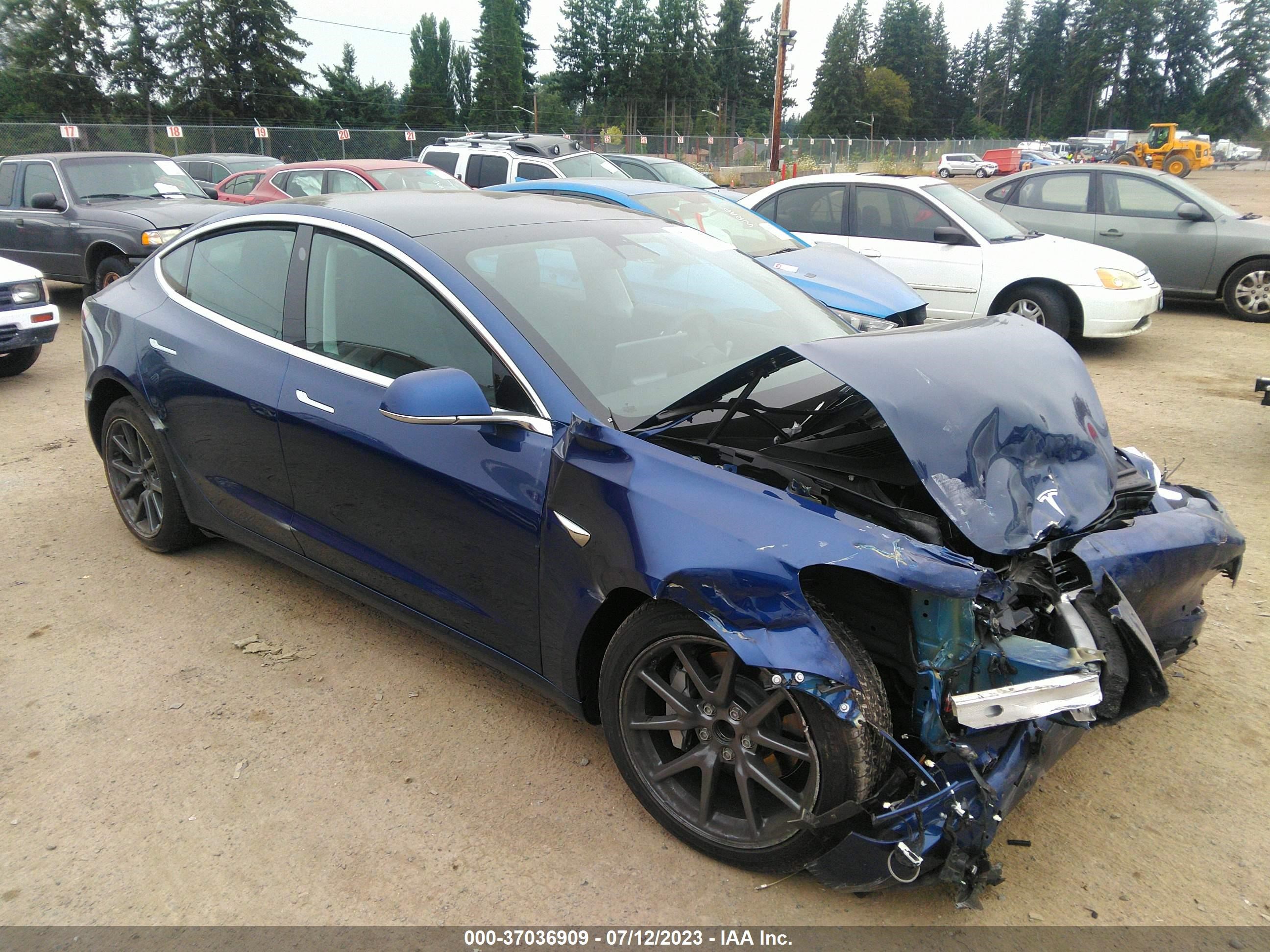 TESLA MODEL 3 2020 5yj3e1ea4lf495542