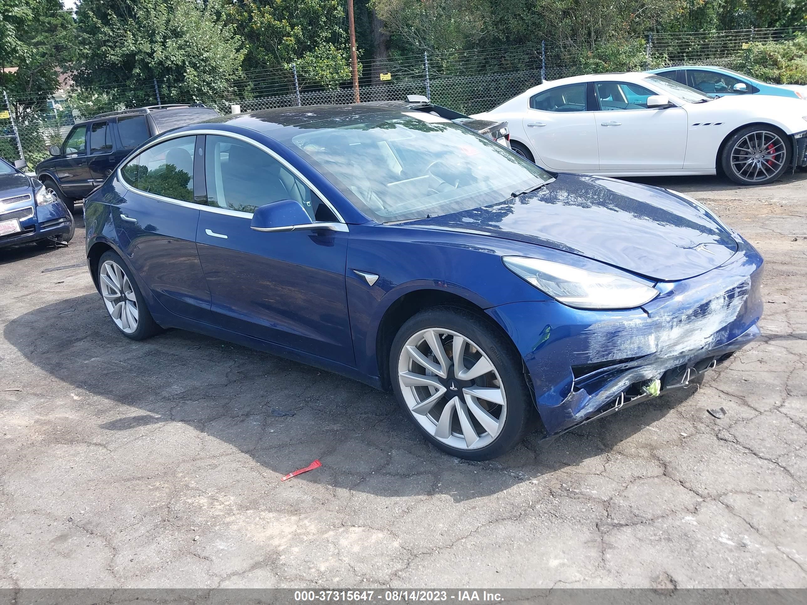 TESLA MODEL 3 2018 5yj3e1ea5jf033388