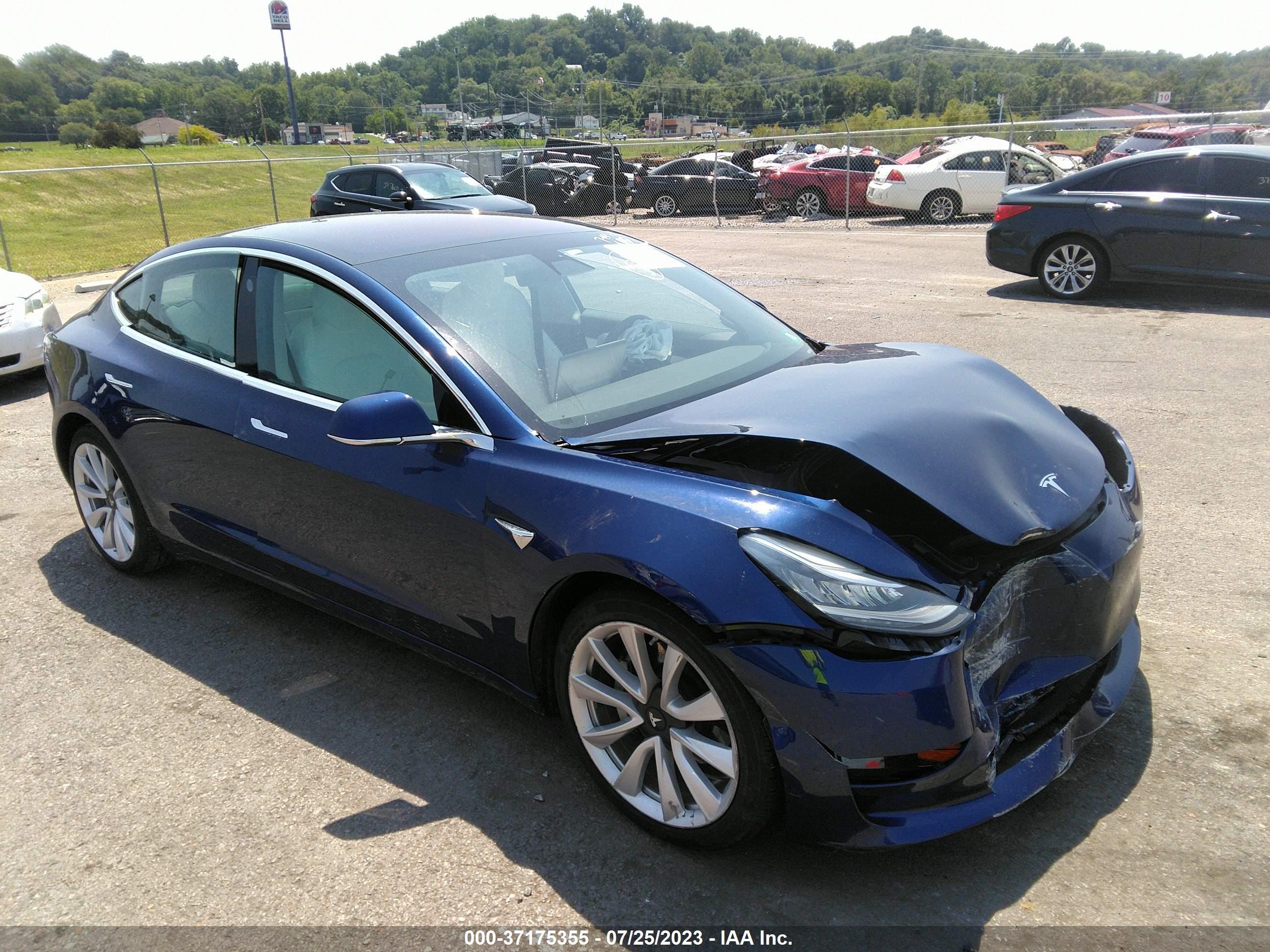 TESLA MODEL 3 2018 5yj3e1ea5jf156088