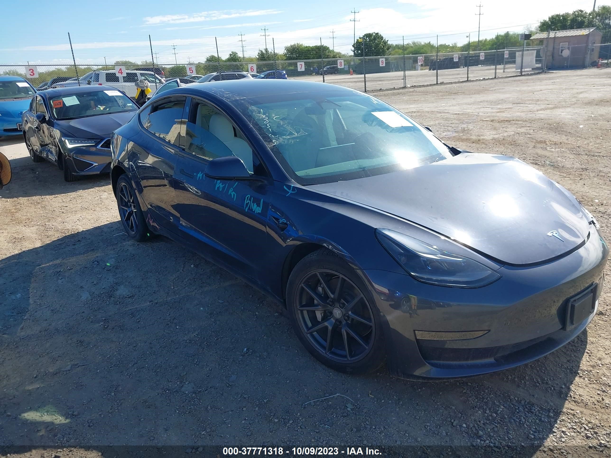 TESLA MODEL 3 2022 5yj3e1ea5nf316136