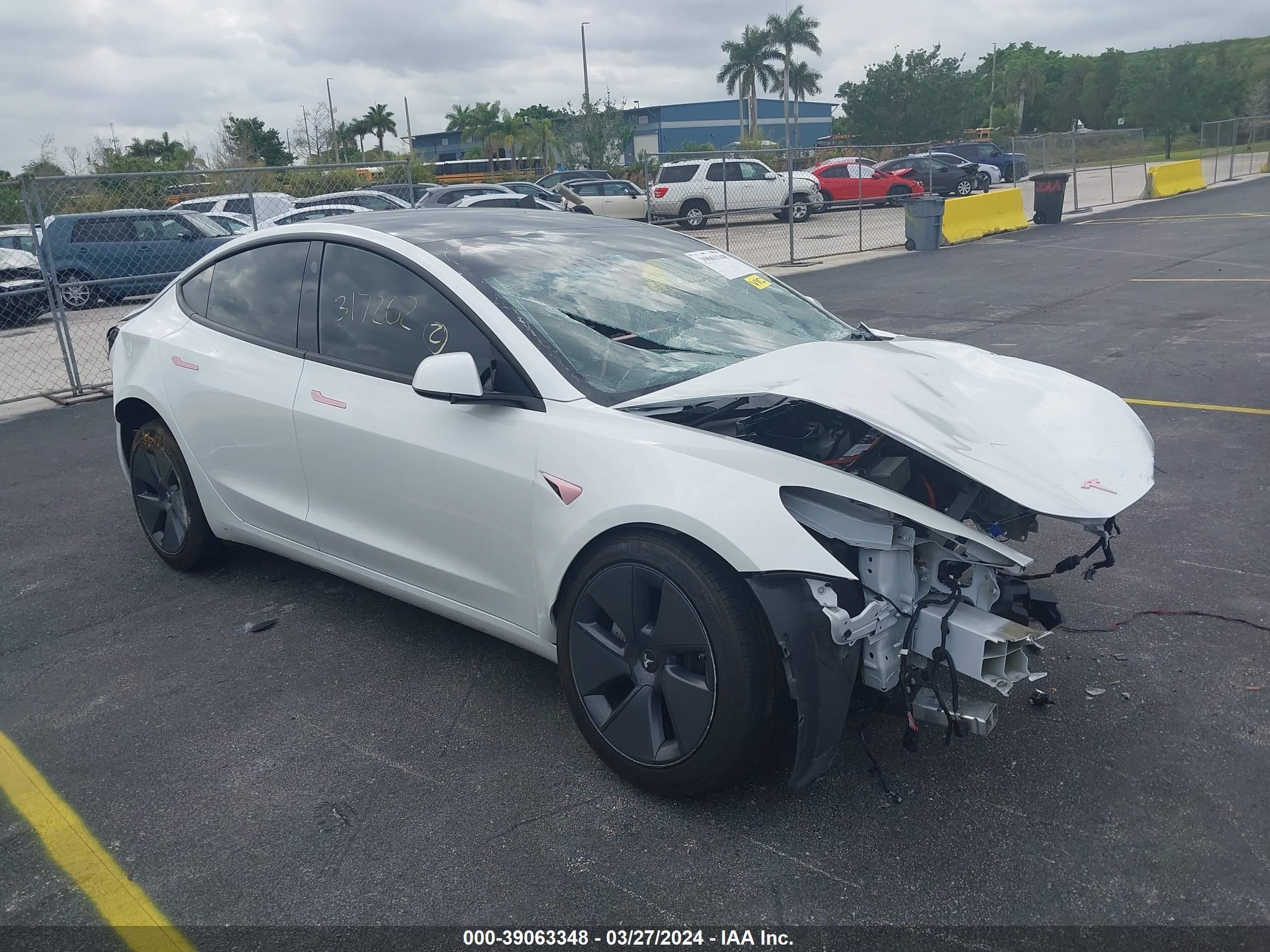 TESLA MODEL 3 2023 5yj3e1ea5pf411136