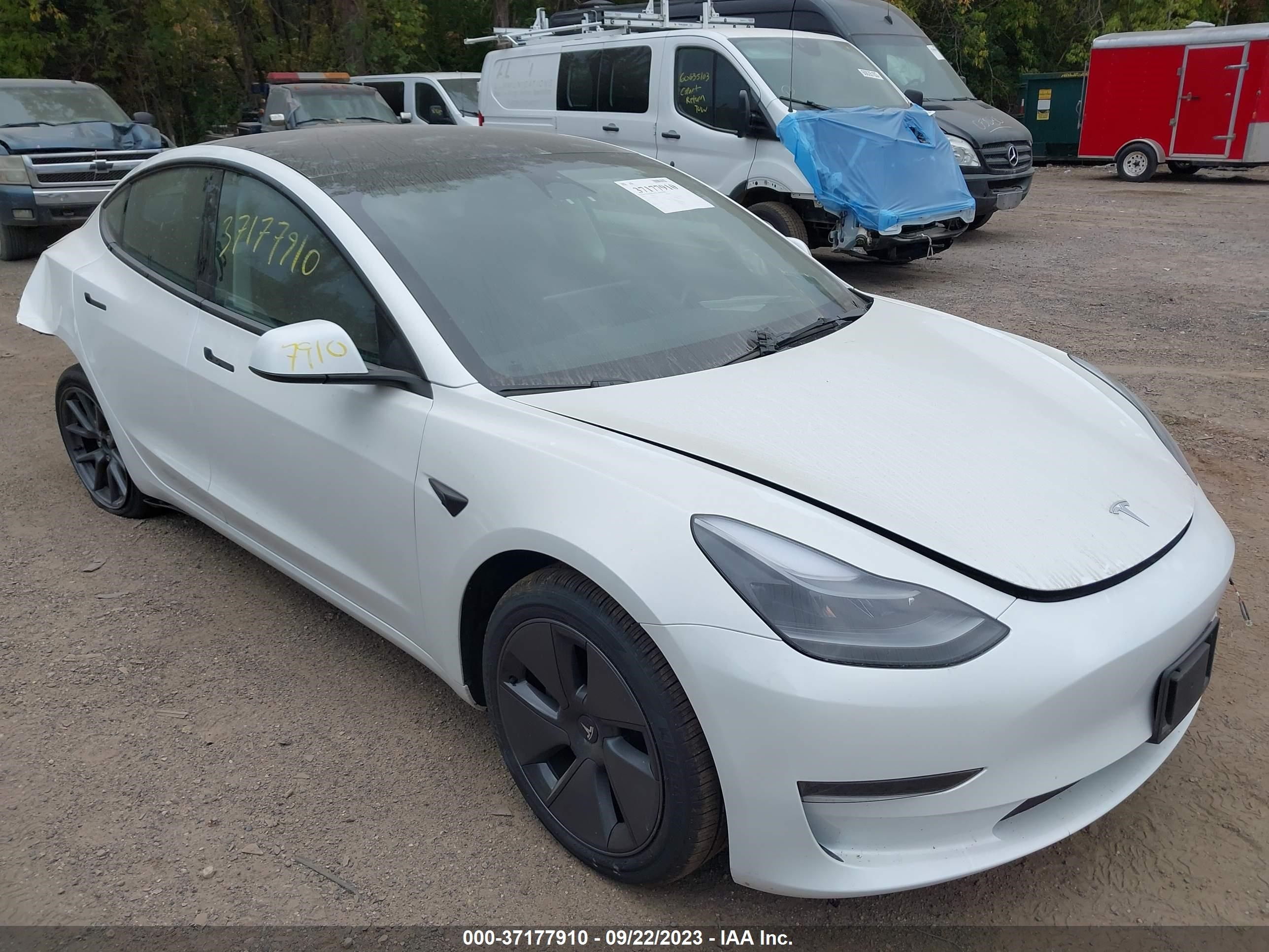 TESLA MODEL 3 2023 5yj3e1ea5pf473877