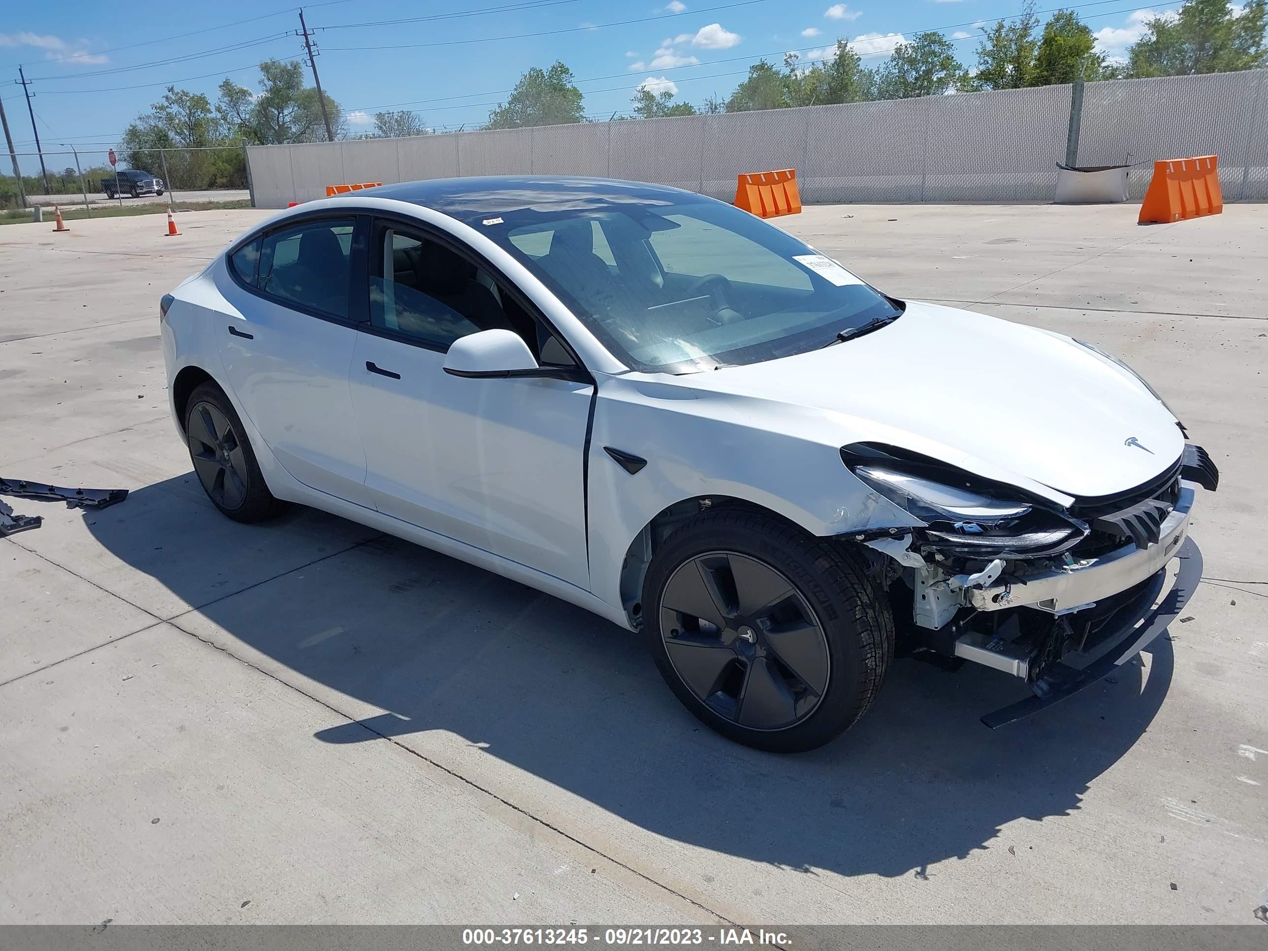 TESLA MODEL 3 2023 5yj3e1ea5pf605617