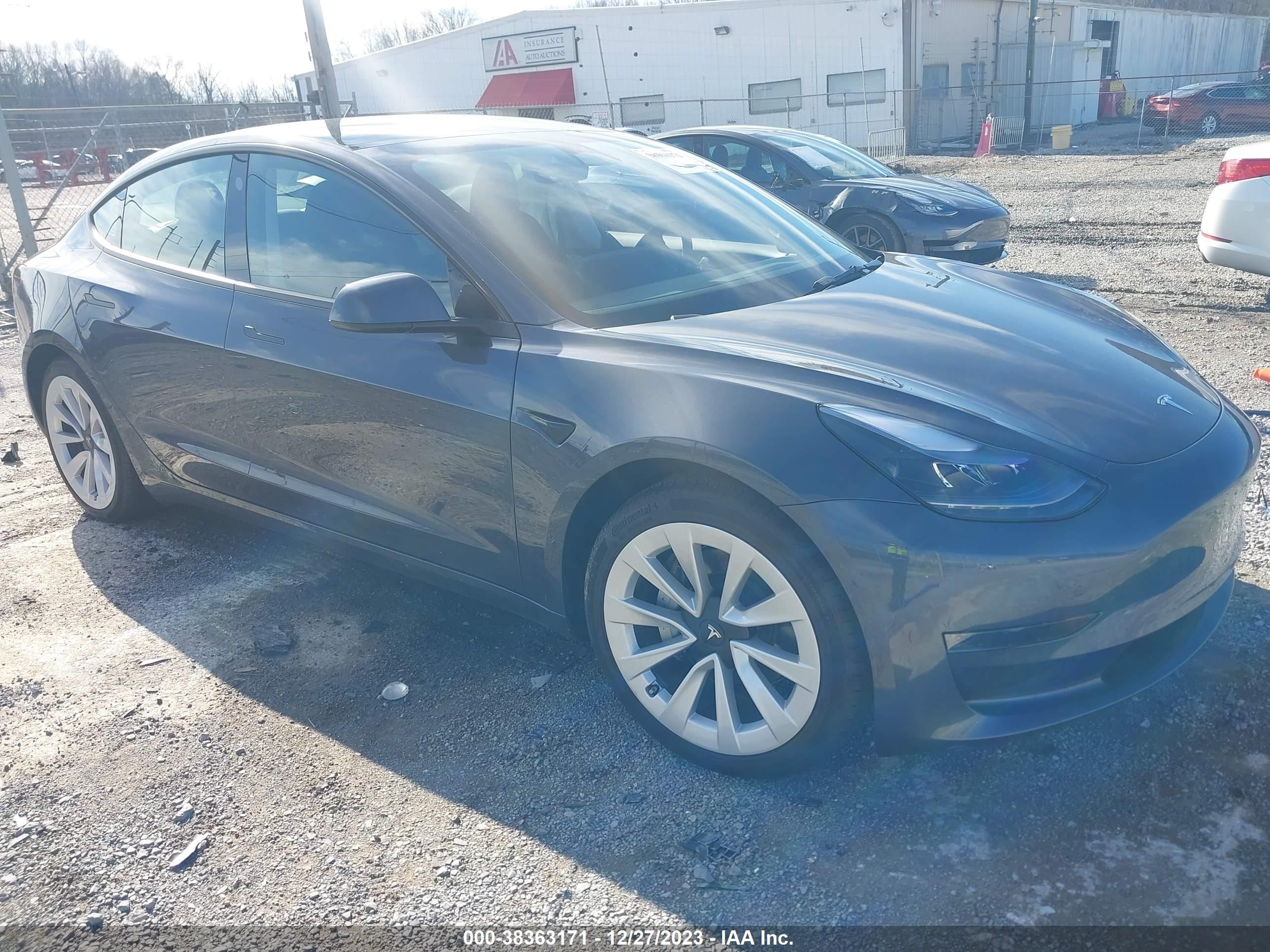 TESLA MODEL 3 2023 5yj3e1ea5pf643526