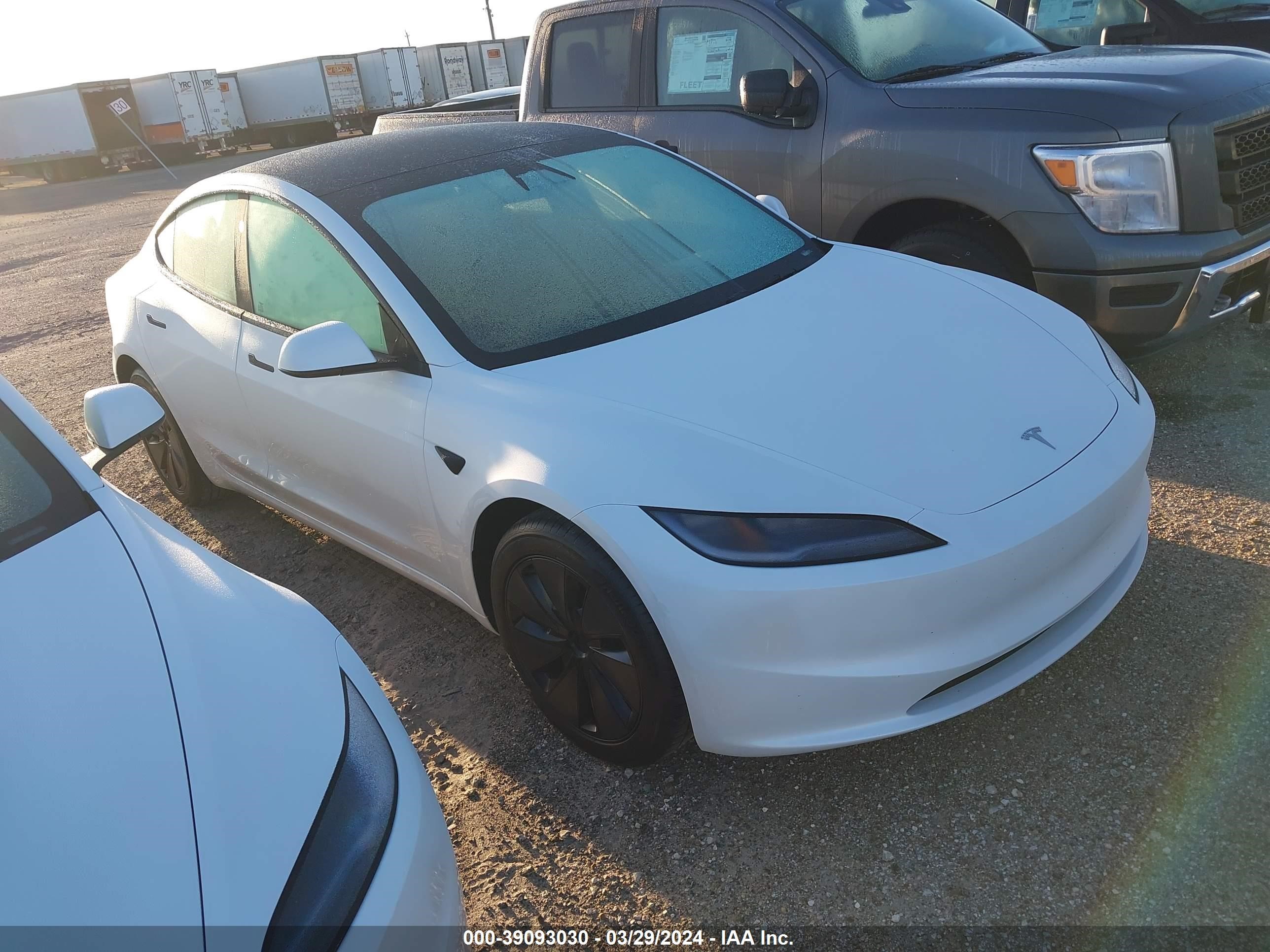 TESLA MODEL 3 2024 5yj3e1ea5rf721578