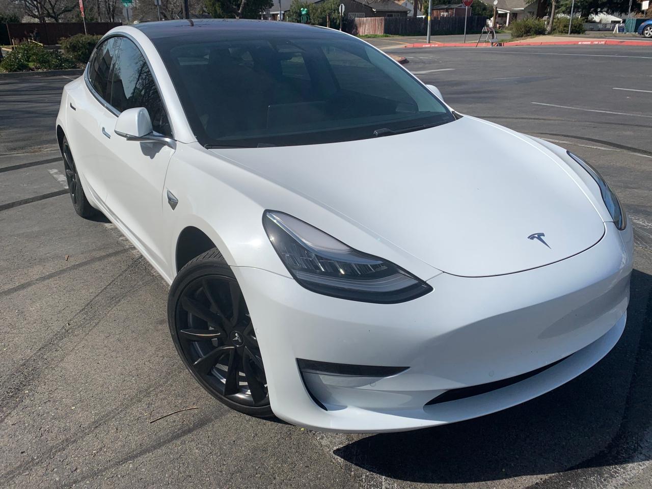 TESLA MODEL 3 2018 5yj3e1ea6jf004756