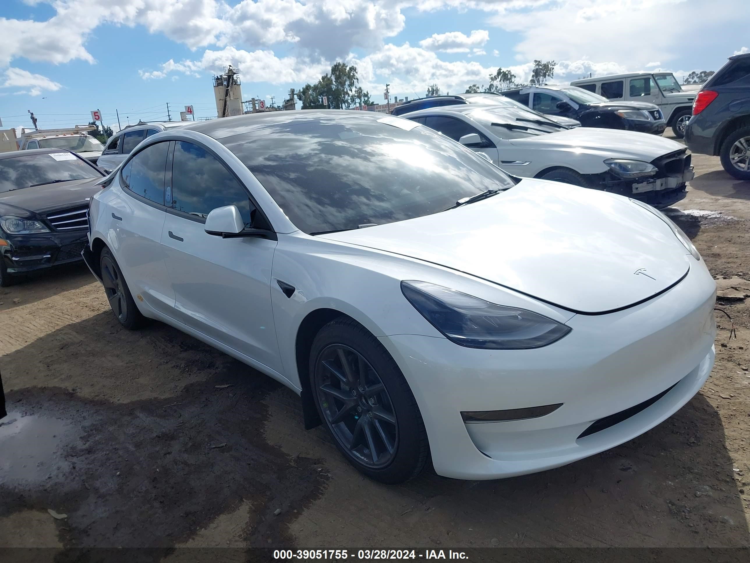 TESLA MODEL 3 2023 5yj3e1ea6pf417107