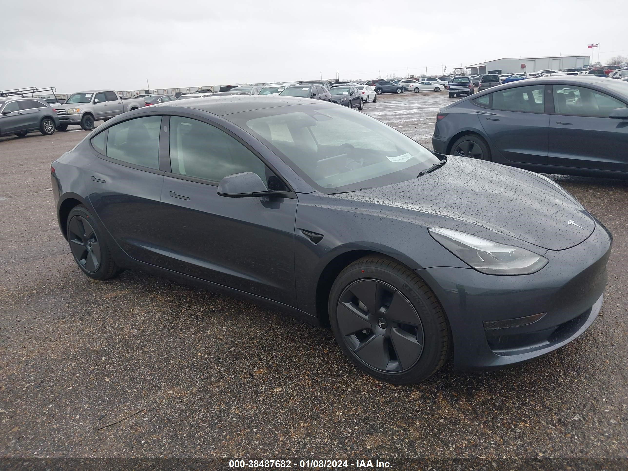 TESLA MODEL 3 2023 5yj3e1ea6pf701353