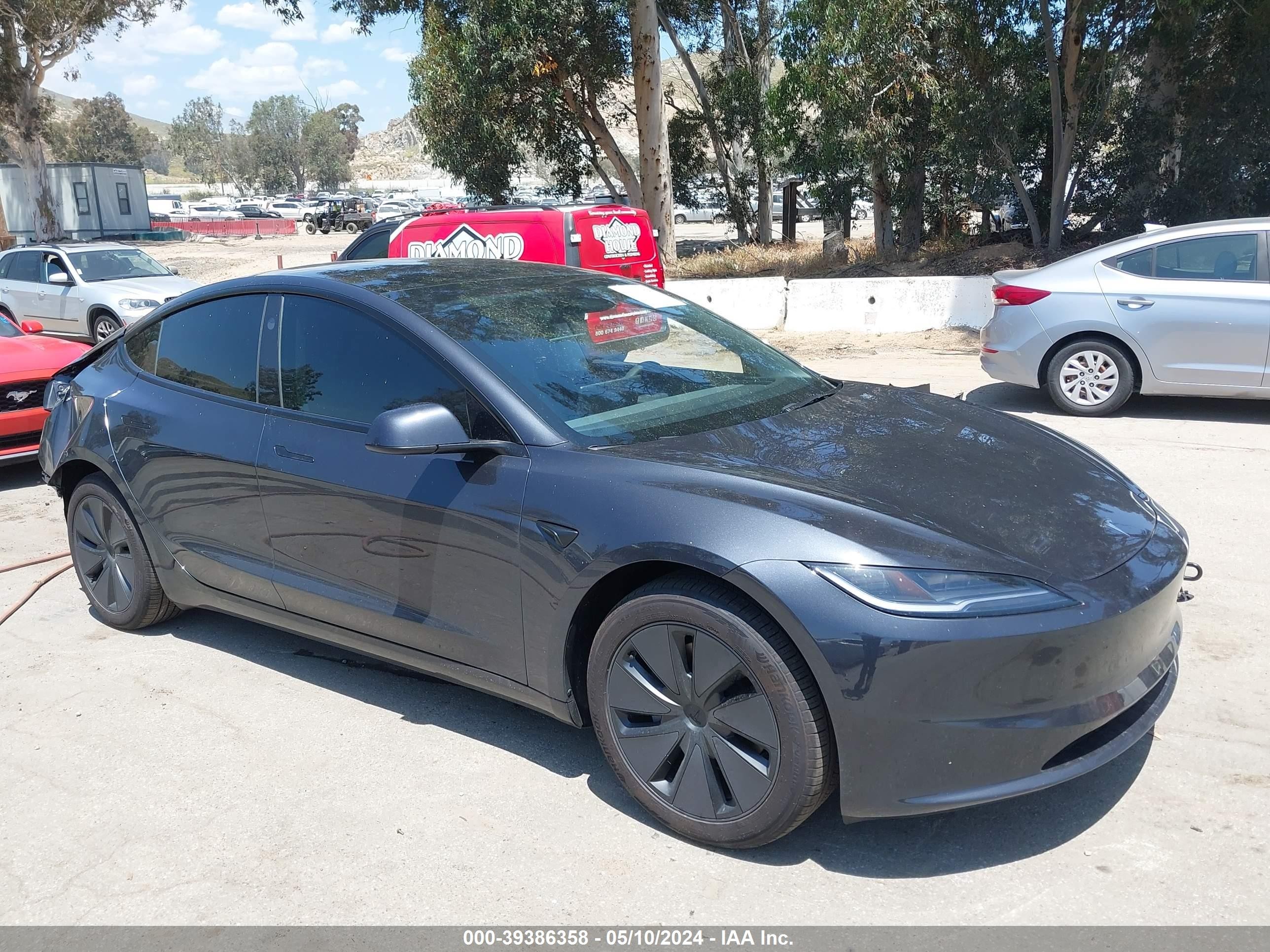 TESLA MODEL 3 2024 5yj3e1ea7rf728239