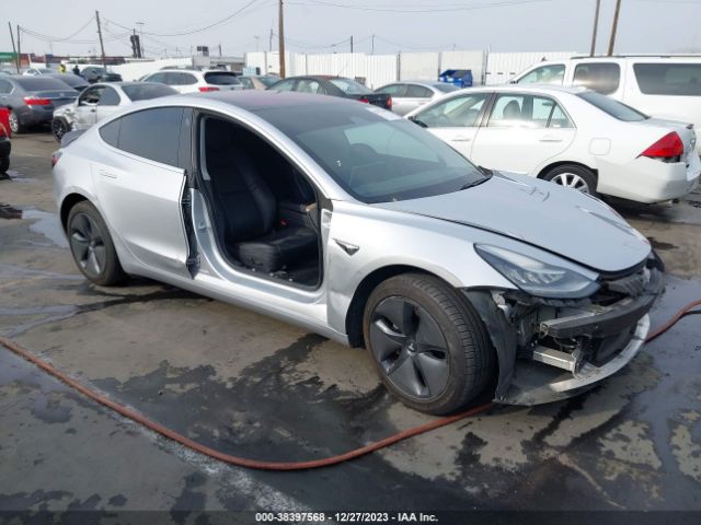 TESLA MODEL 3 2018 5yj3e1ea8jf005200