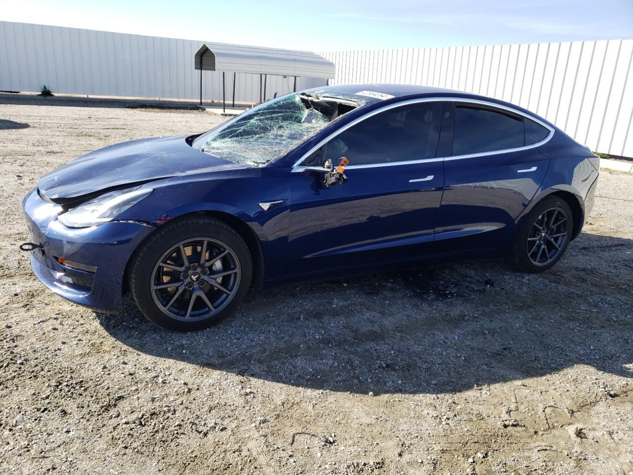 TESLA MODEL 3 2018 5yj3e1ea8jf040240