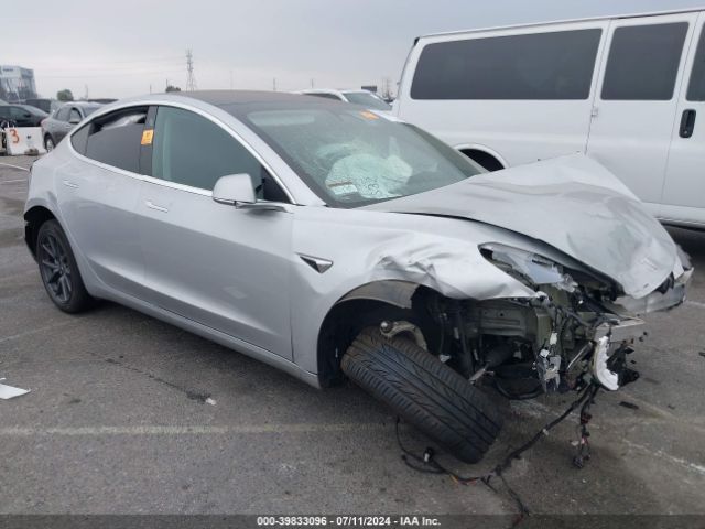 TESLA MODEL 3 2018 5yj3e1ea8jf043770