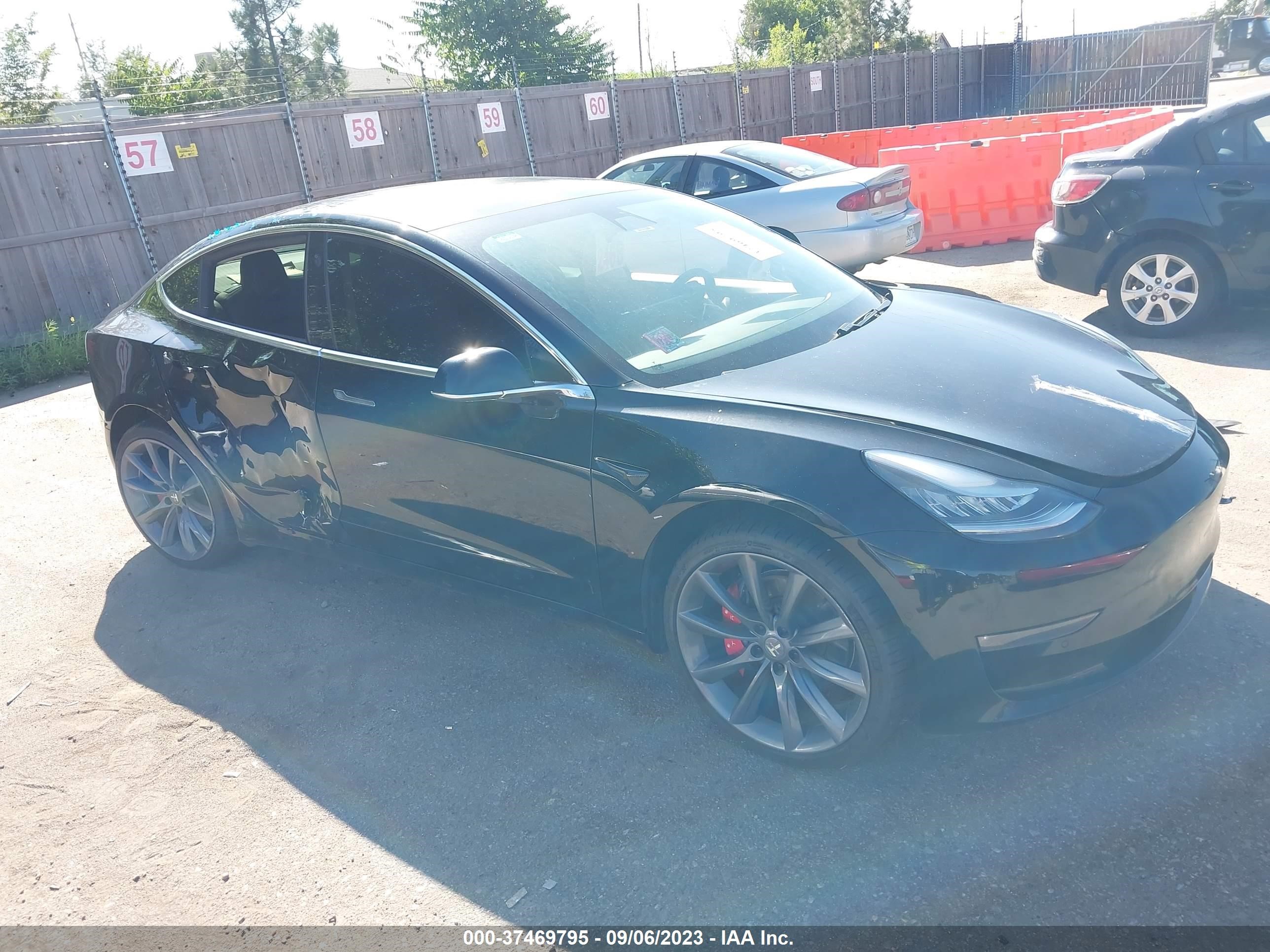 TESLA MODEL 3 2019 5yj3e1ea8kf417019