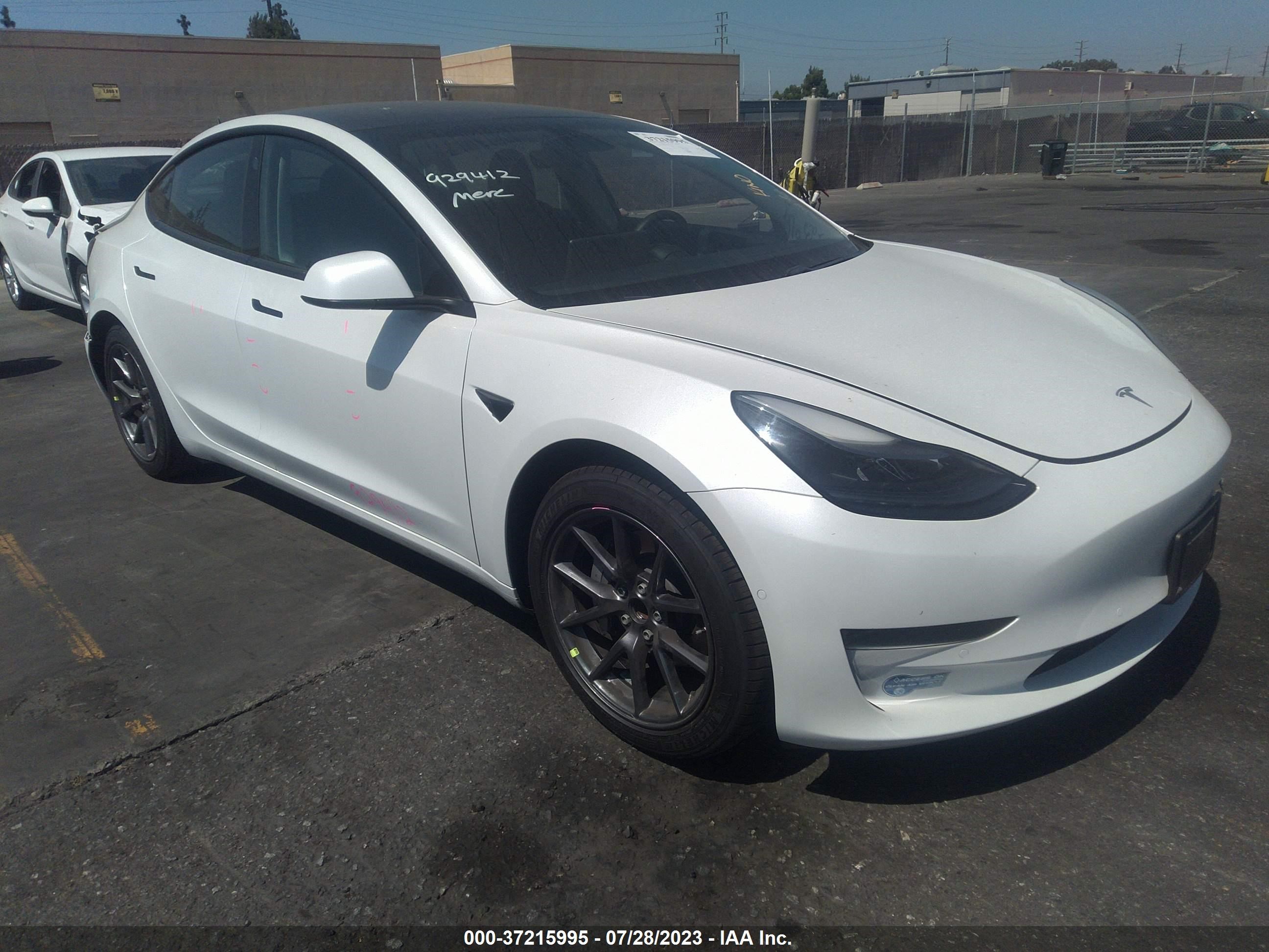 TESLA MODEL 3 2021 5yj3e1ea8mf873945