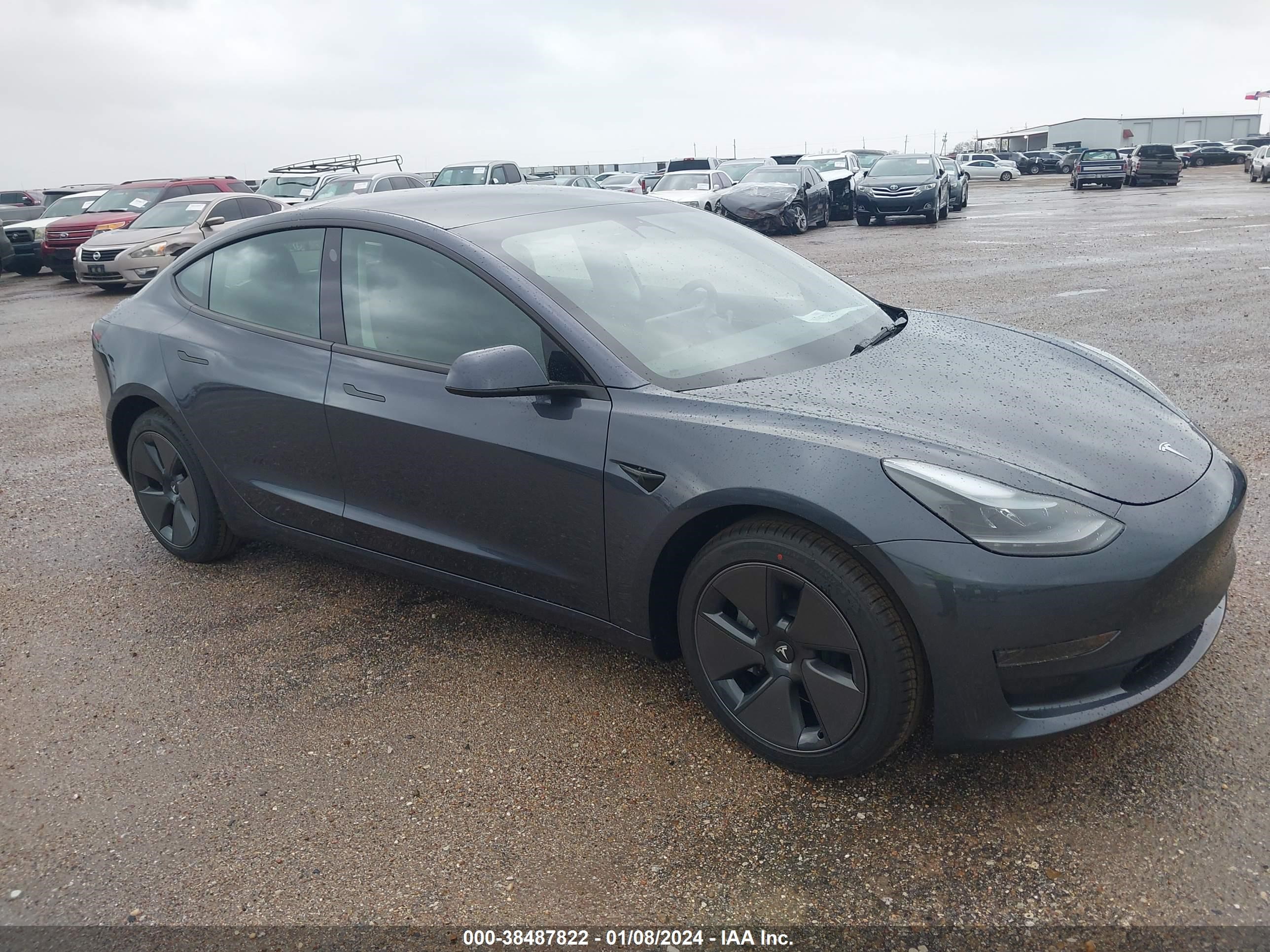 TESLA MODEL 3 2023 5yj3e1ea8pf703203