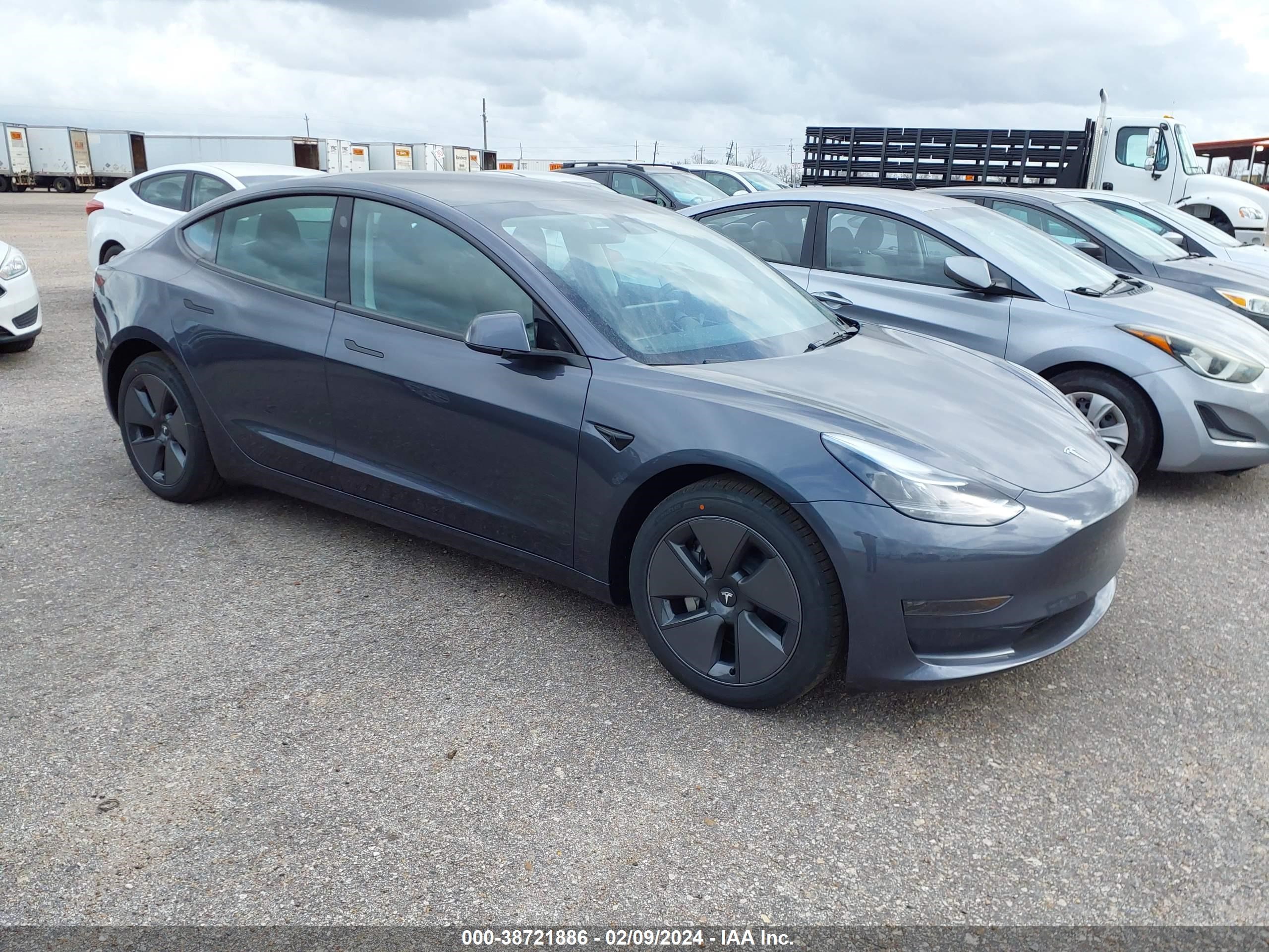 TESLA MODEL 3 2023 5yj3e1ea9pf713321