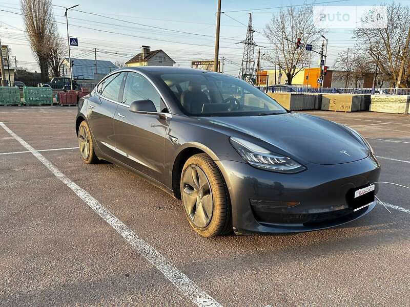 TESLA MODEL 3 2018 5yj3e1eb0jf066260