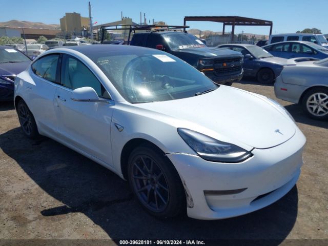 TESLA MODEL 3 2018 5yj3e1eb0jf135660