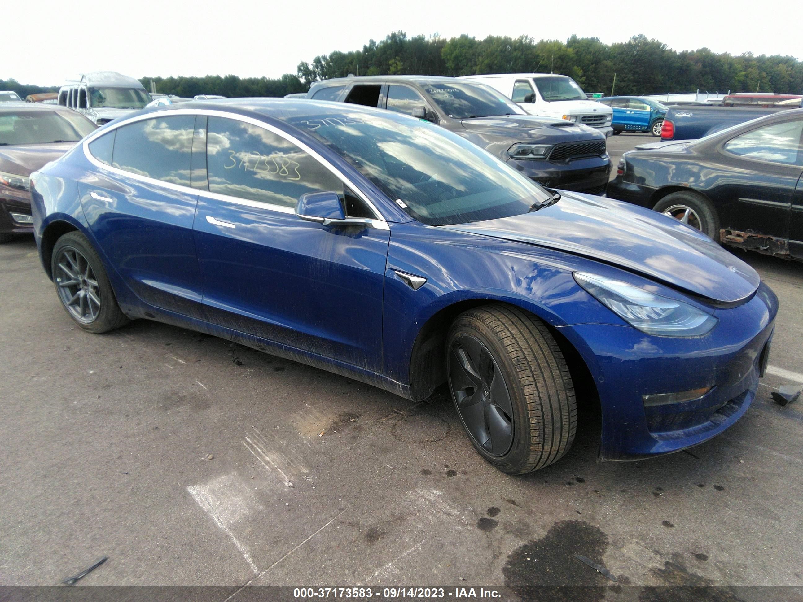 TESLA MODEL 3 2020 5yj3e1eb0lf711217