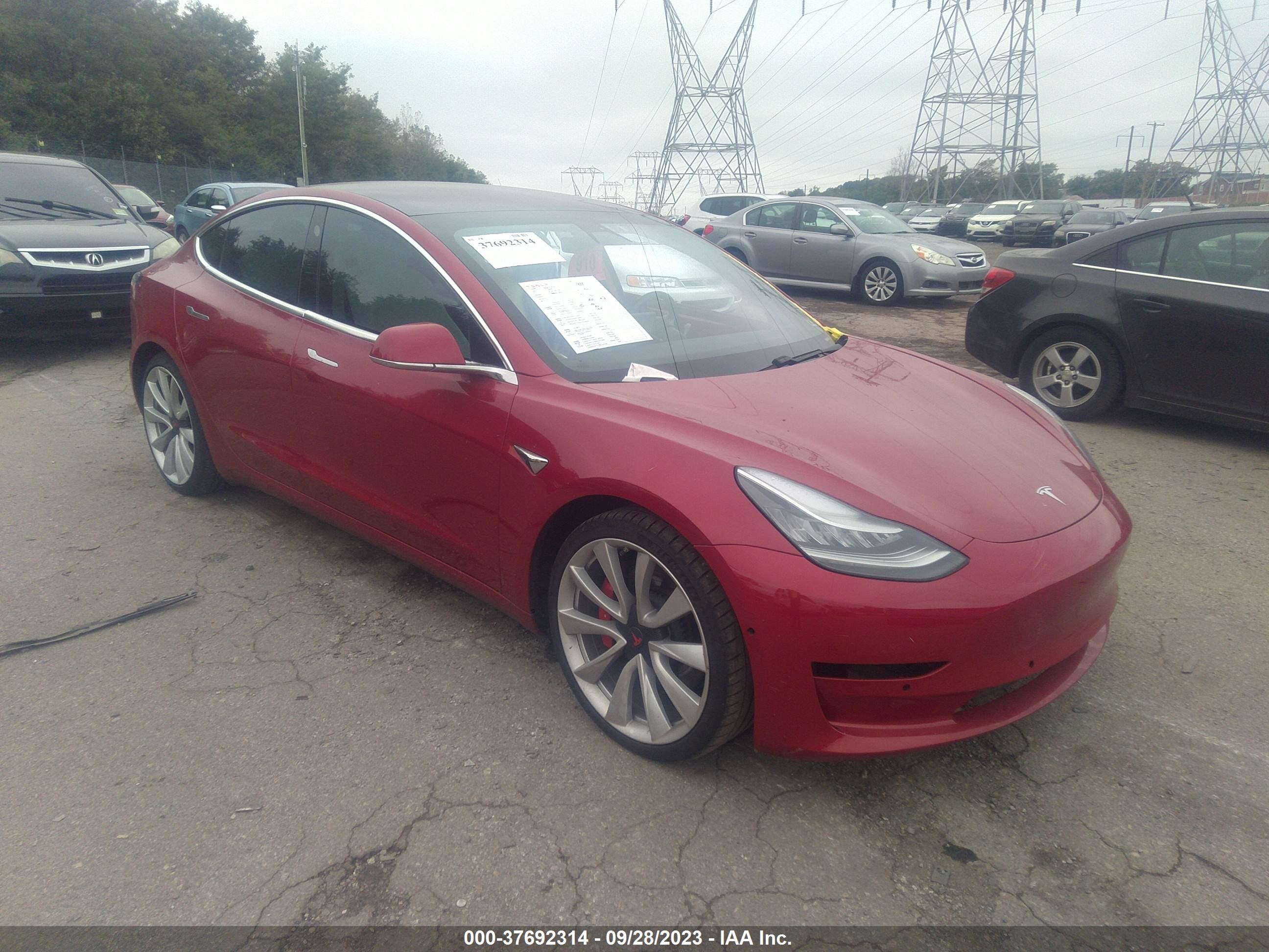 TESLA MODEL 3 2018 5yj3e1eb1jf079888