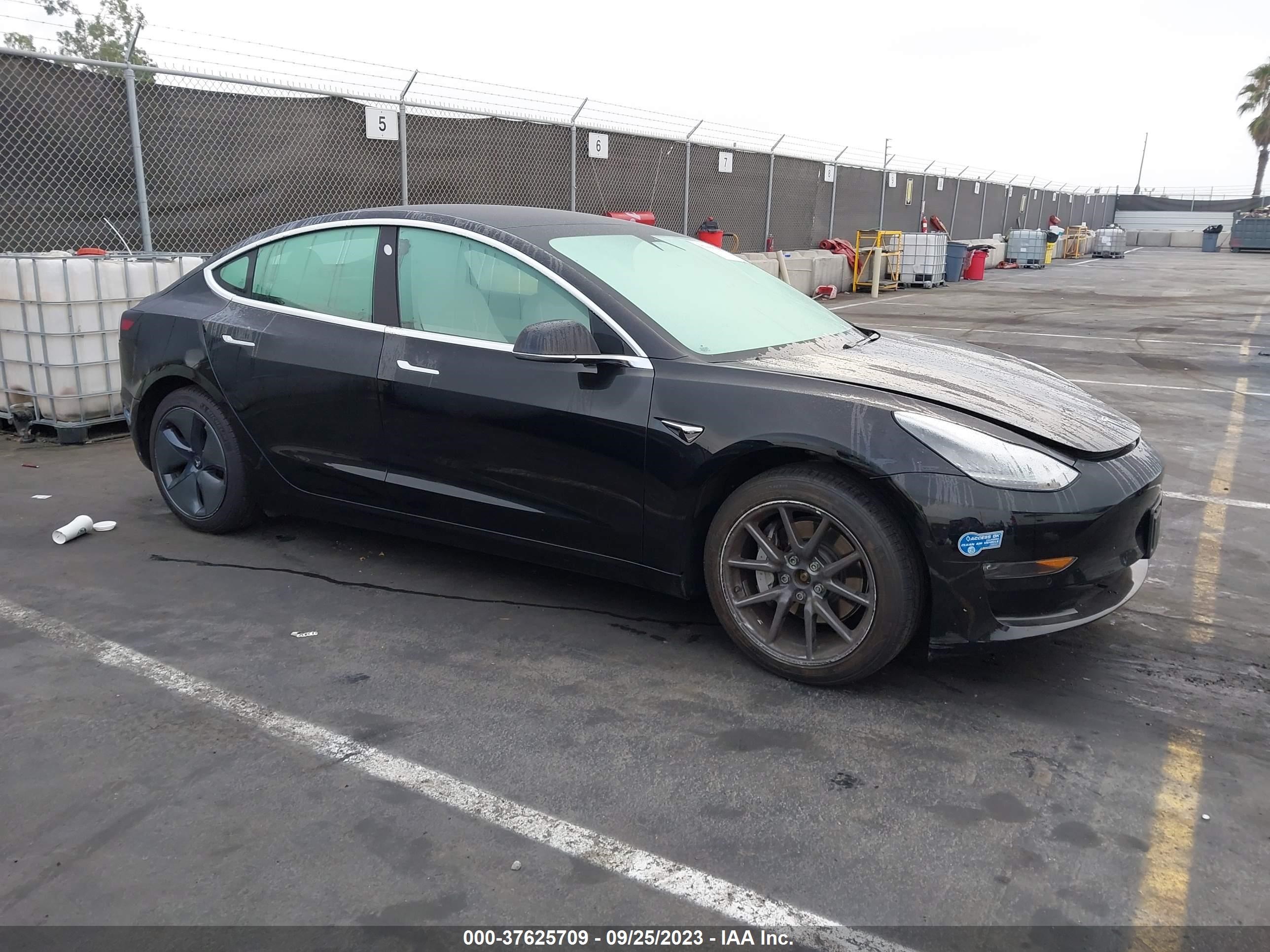 TESLA MODEL 3 2020 5yj3e1eb1lf742119