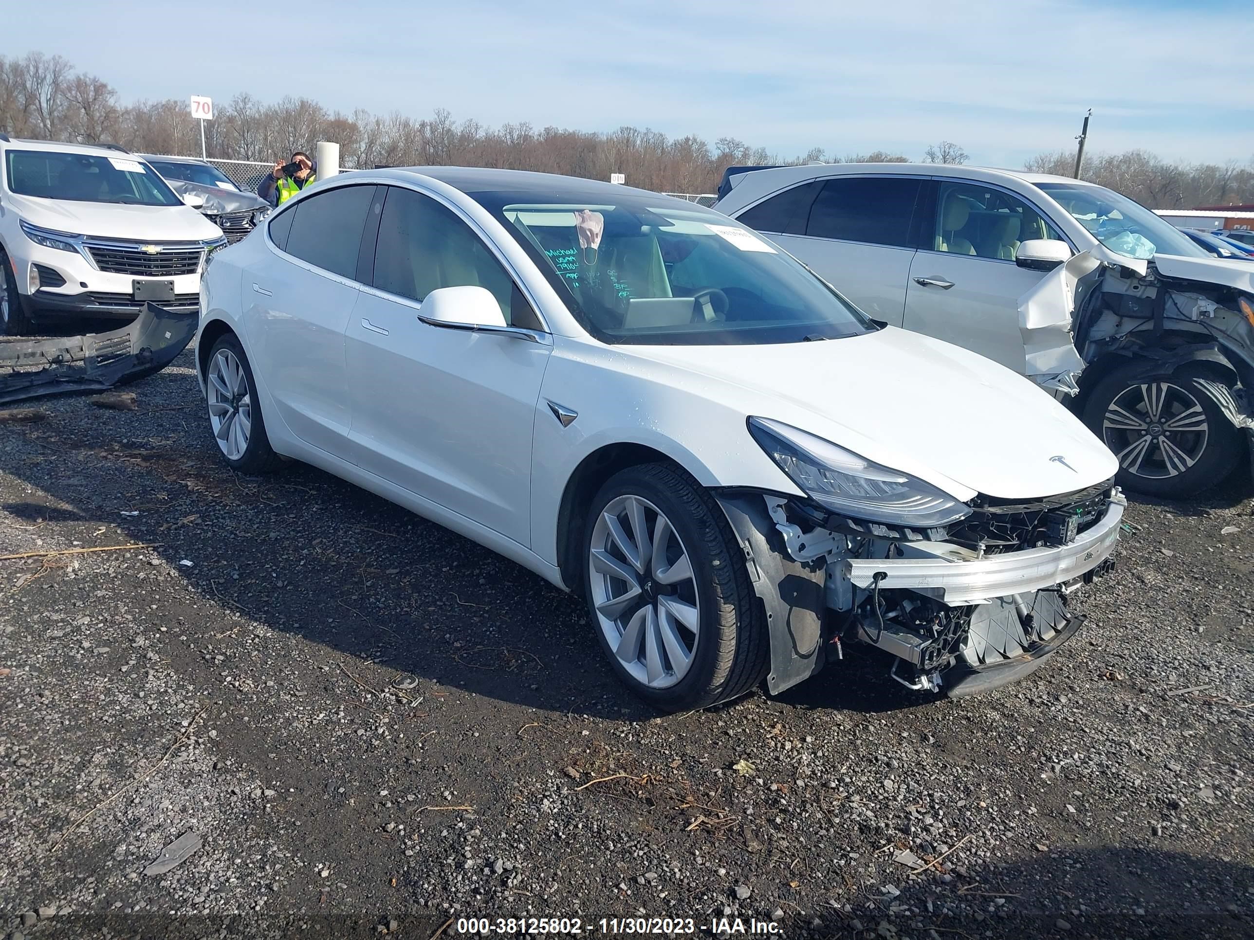 TESLA MODEL 3 2020 5yj3e1eb1lf791045