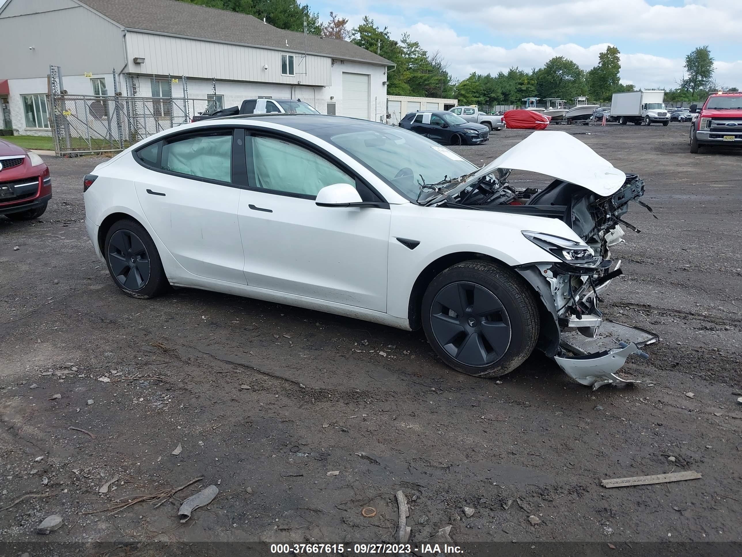 TESLA MODEL 3 2021 5yj3e1eb1mf960725