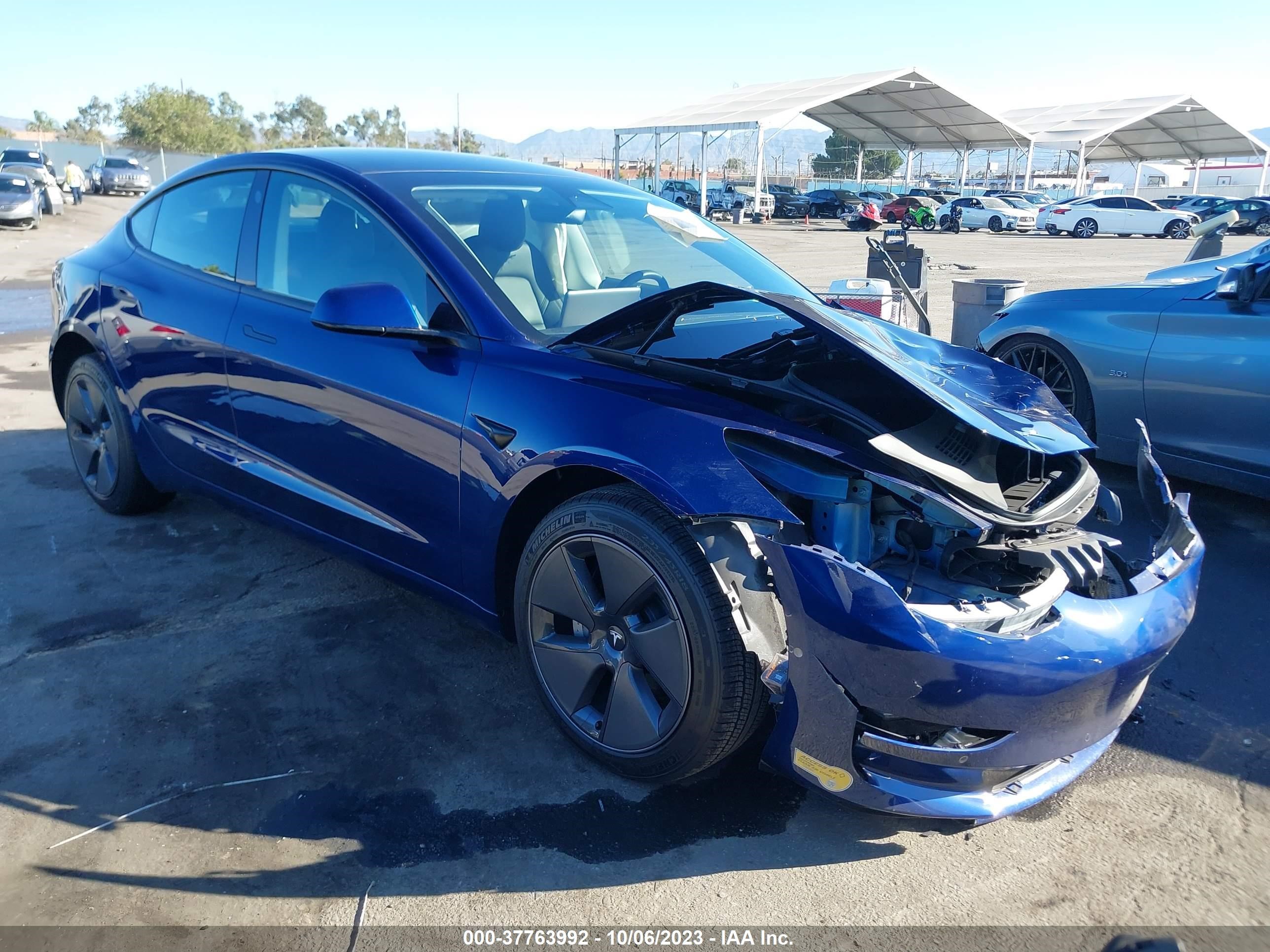 TESLA MODEL 3 2022 5yj3e1eb1nf207732