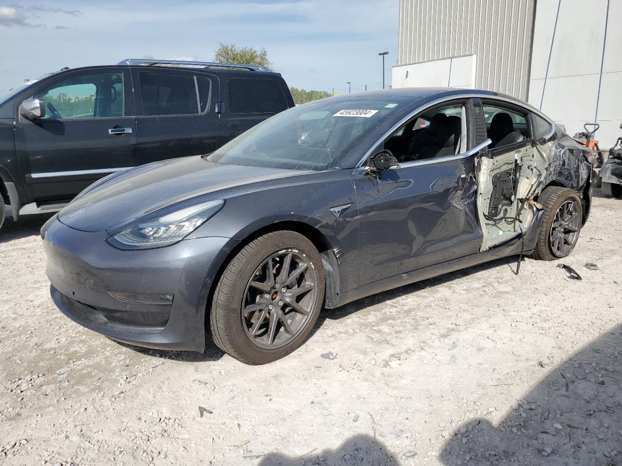 TESLA MODEL 3 2018 5yj3e1eb2jf114017