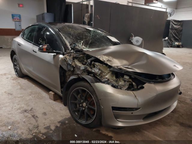 TESLA MODEL 3 2019 5yj3e1eb2kf453104