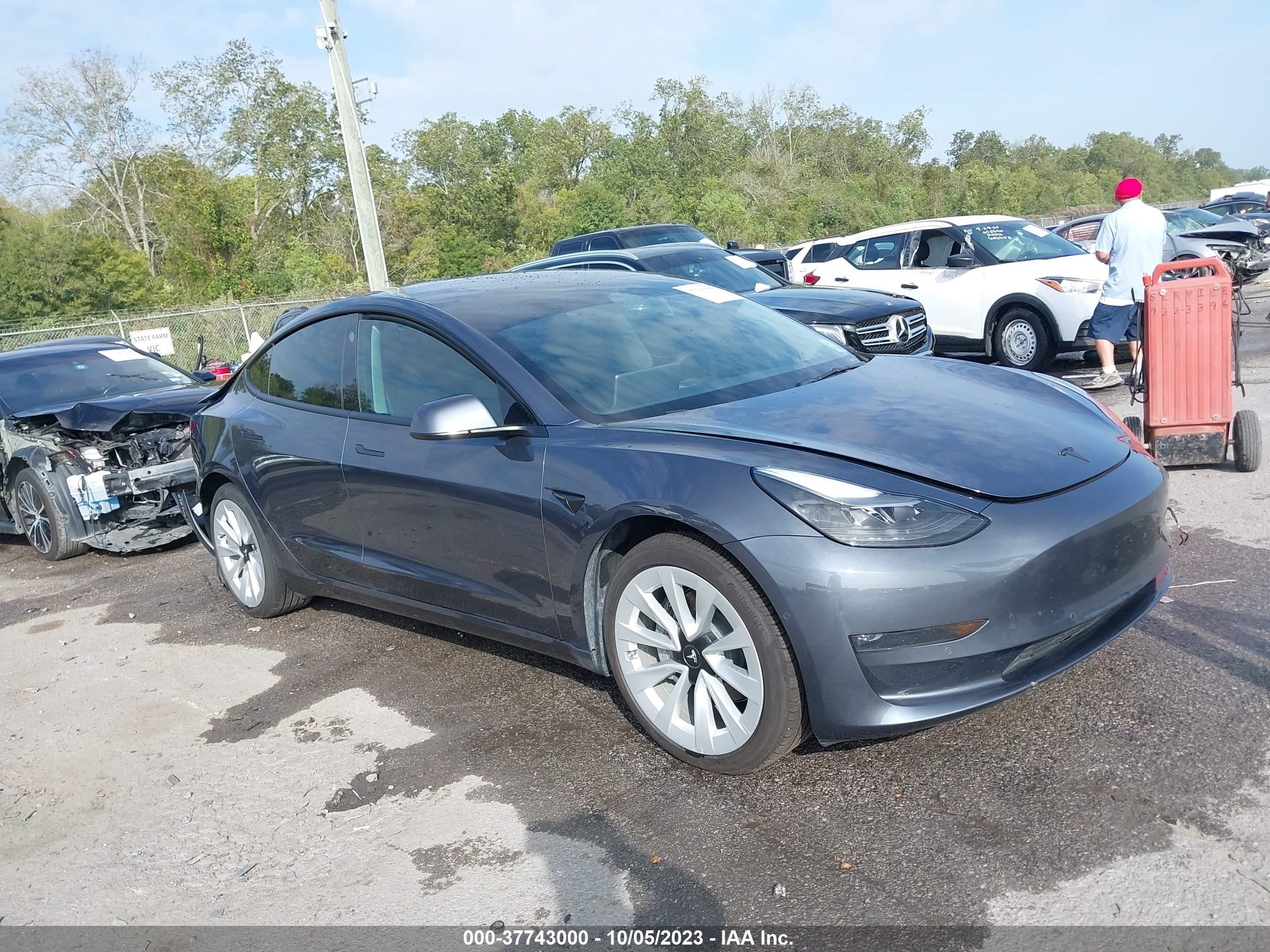 TESLA MODEL 3 2022 5yj3e1eb2nf271634