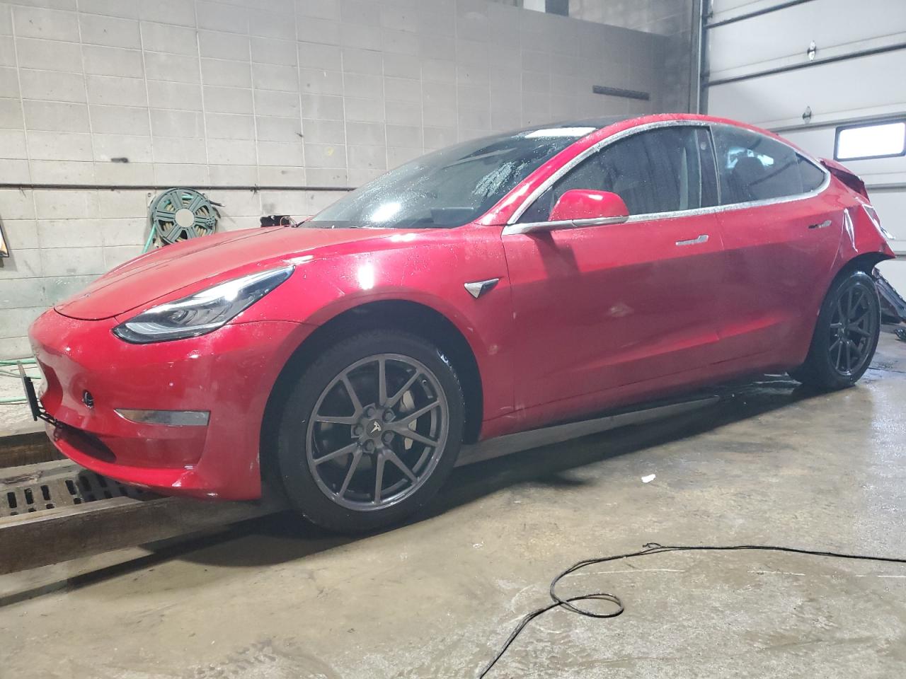 TESLA MODEL 3 2018 5yj3e1eb3jf069542