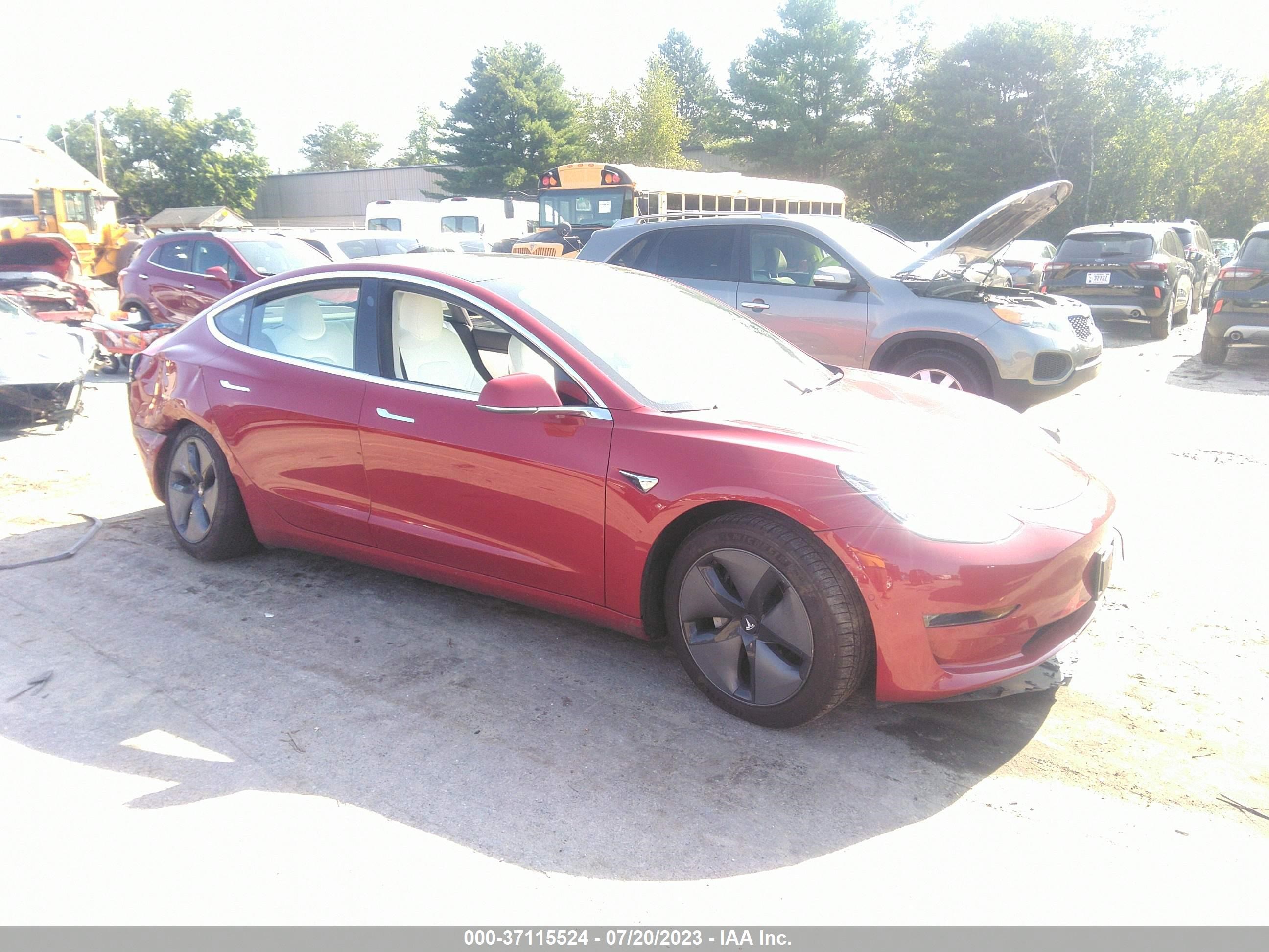 TESLA MODEL 3 2018 5yj3e1eb3jf075048