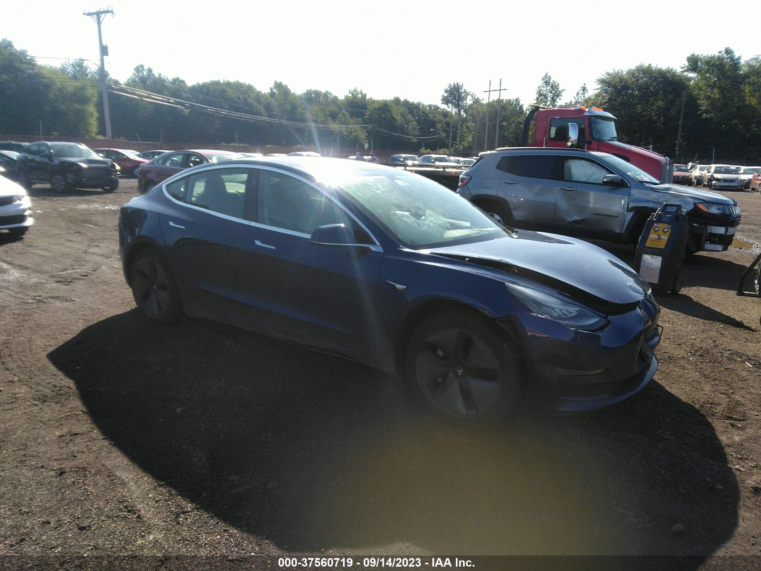 TESLA MODEL 3 2018 5yj3e1eb3jf130937