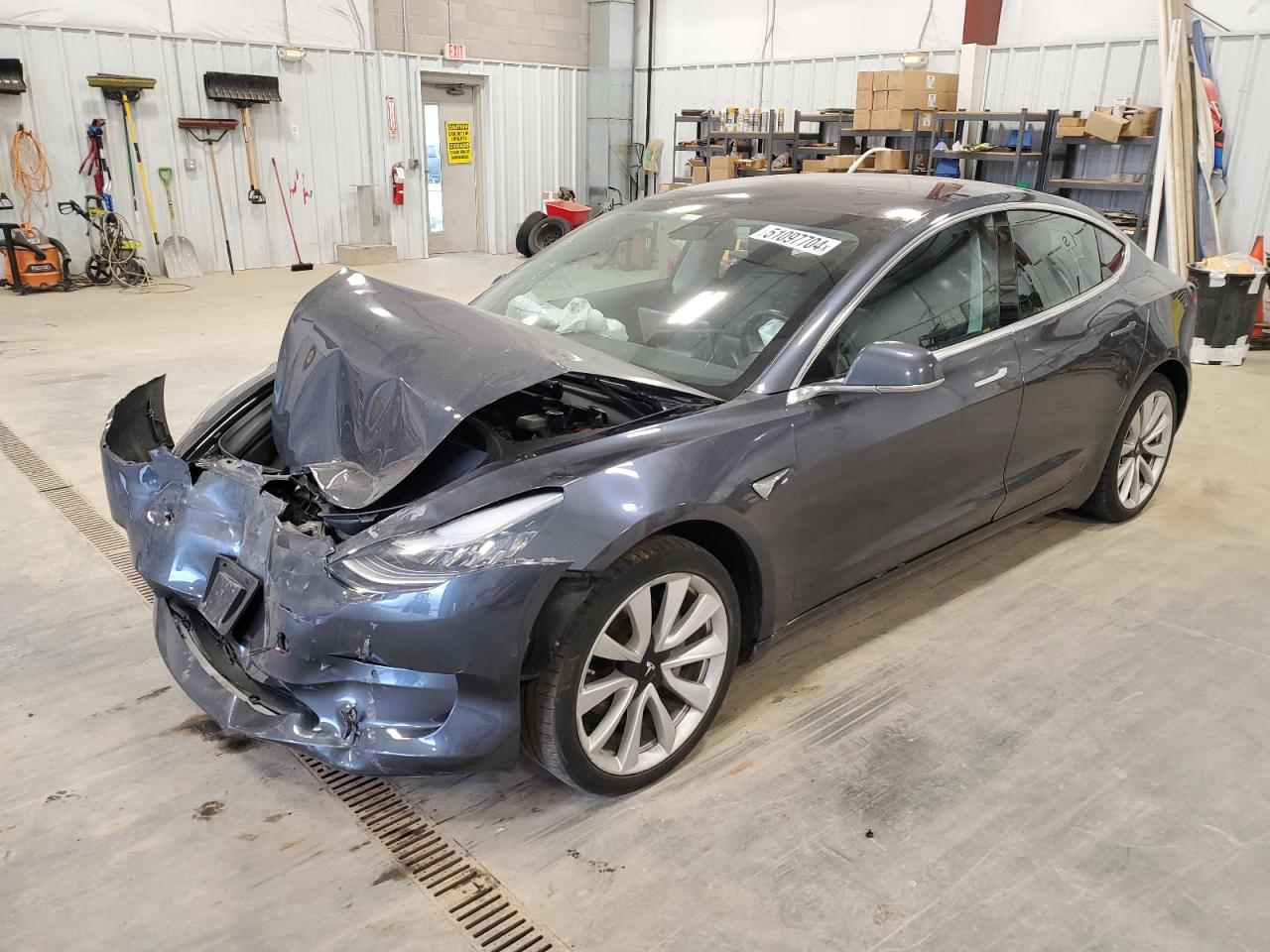 TESLA MODEL 3 2018 5yj3e1eb3jf145308