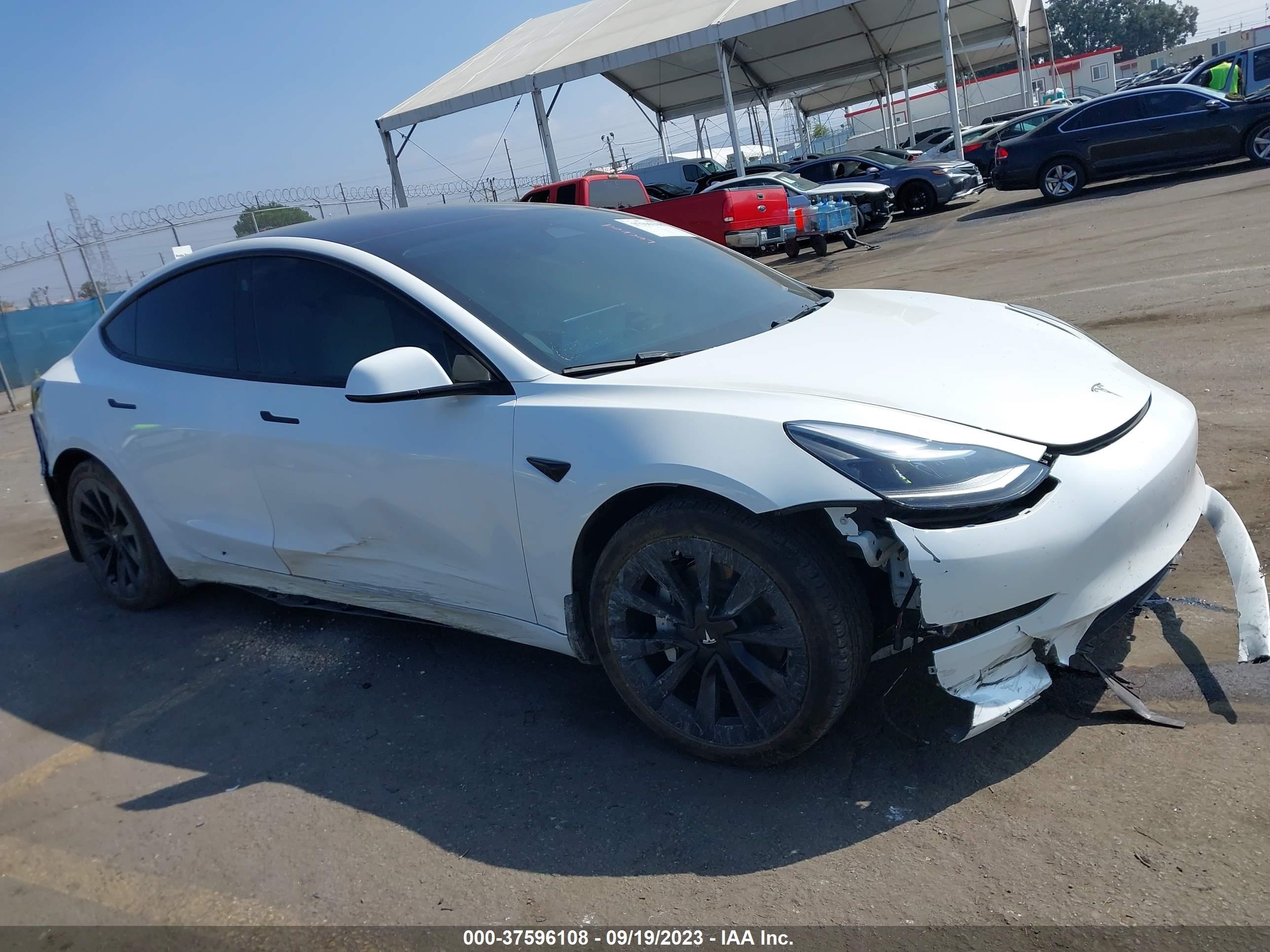 TESLA MODEL 3 2022 5yj3e1eb3nf266846