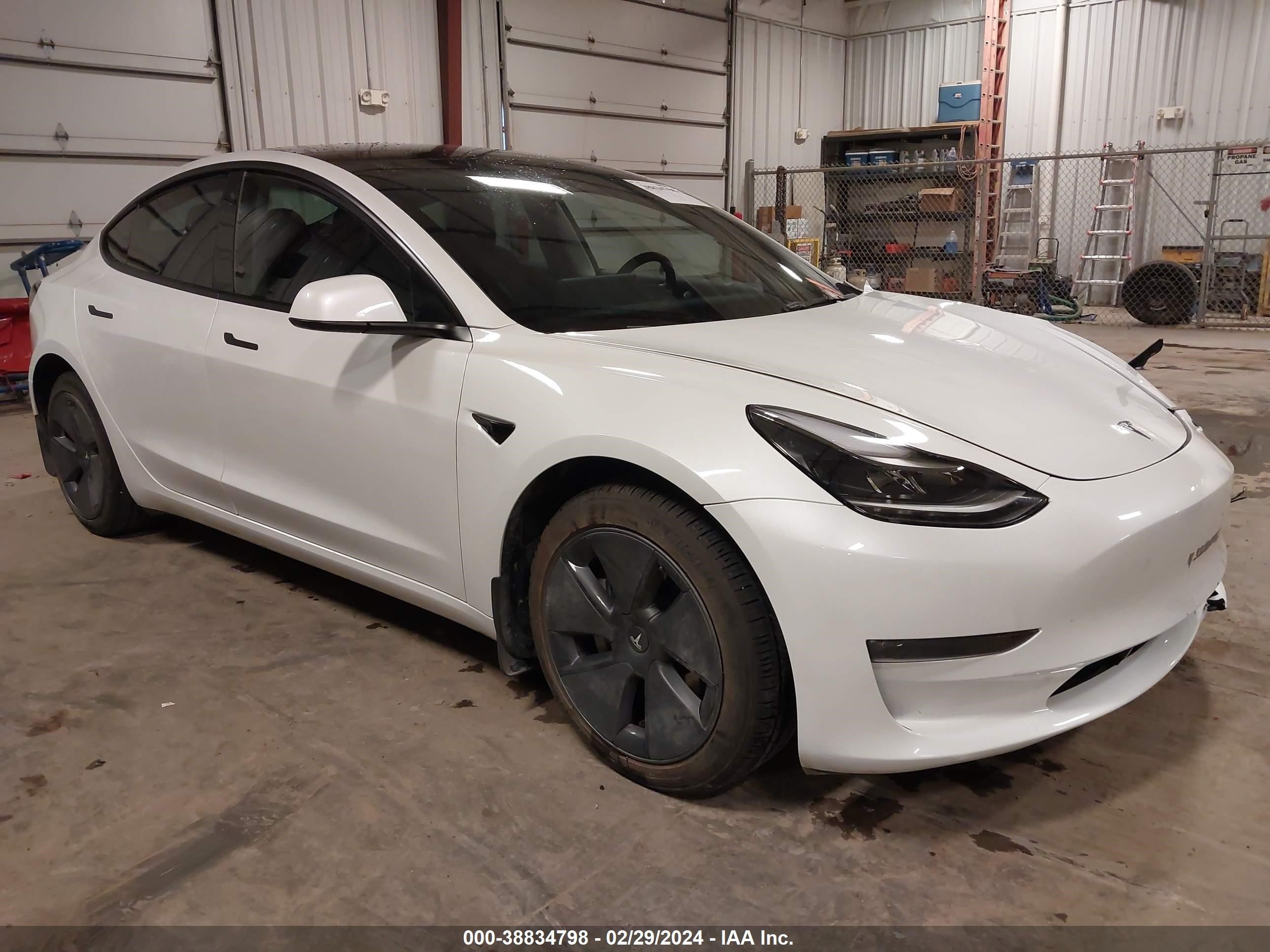 TESLA MODEL 3 2023 5yj3e1eb3pf393034