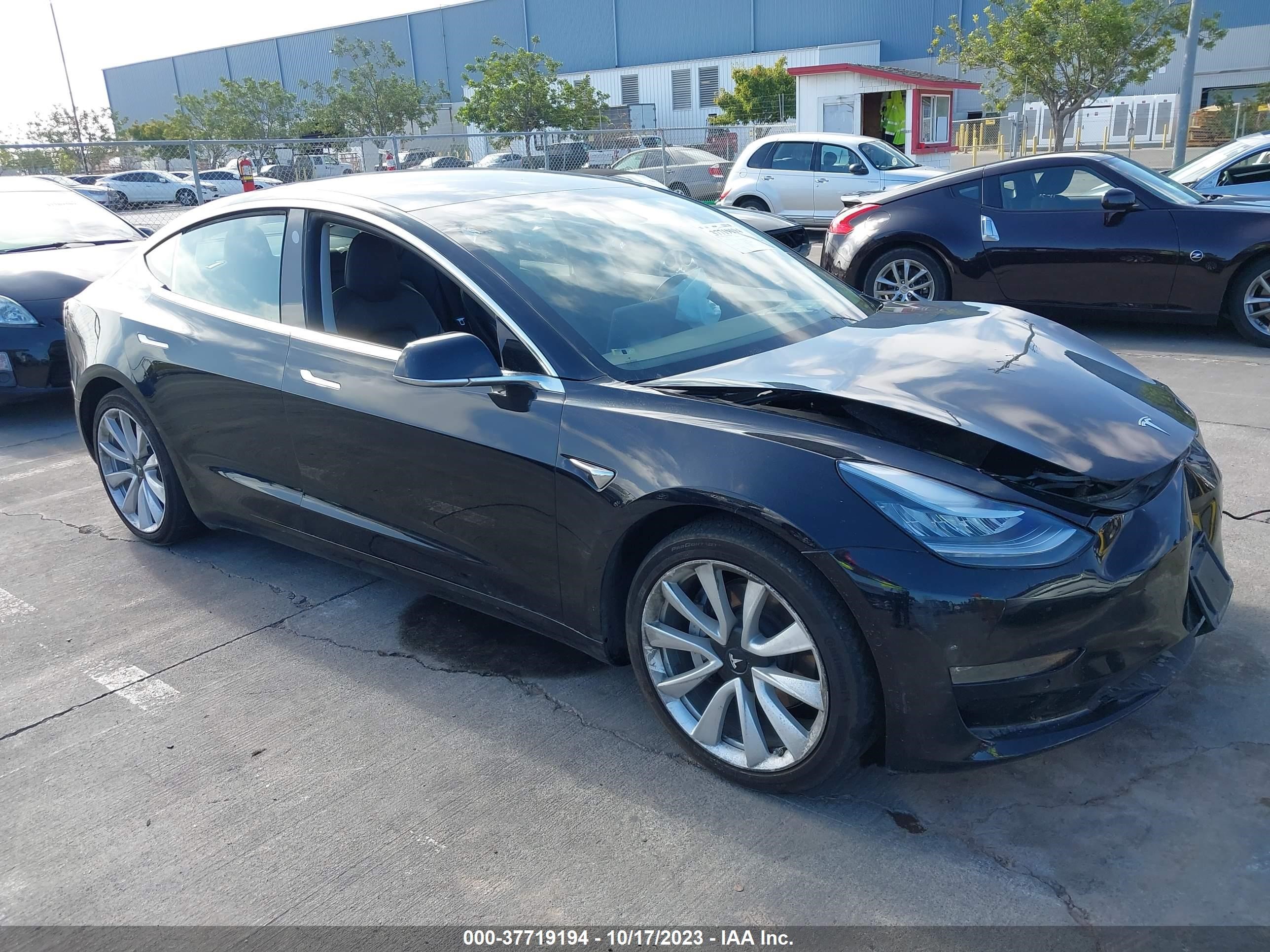 TESLA MODEL 3 2018 5yj3e1eb4jf071431