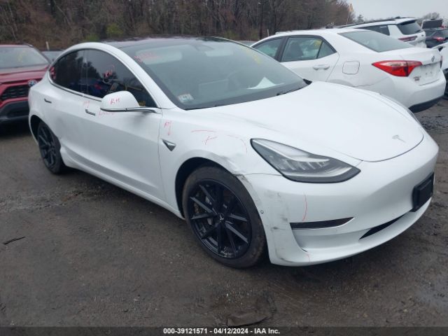 TESLA MODEL 3 2018 5yj3e1eb4jf096832